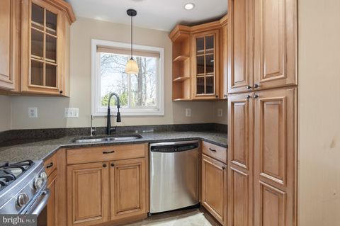 Tiny photo for 124 Woodland Road, GAITHERSBURG, MD 20877 (MLS # MDMC2223560)