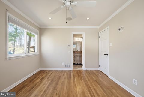 Tiny photo for 124 Woodland Road, GAITHERSBURG, MD 20877 (MLS # MDMC2223560)