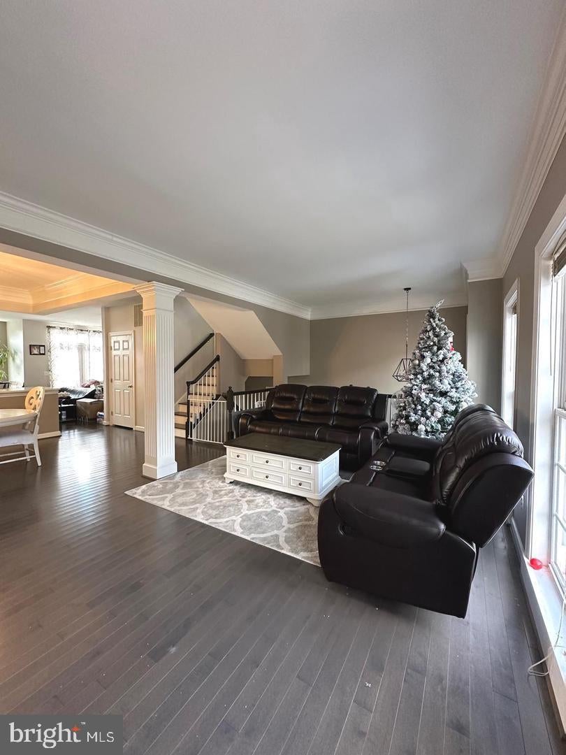 8441 KIRBY LIONSDALE DRIVE