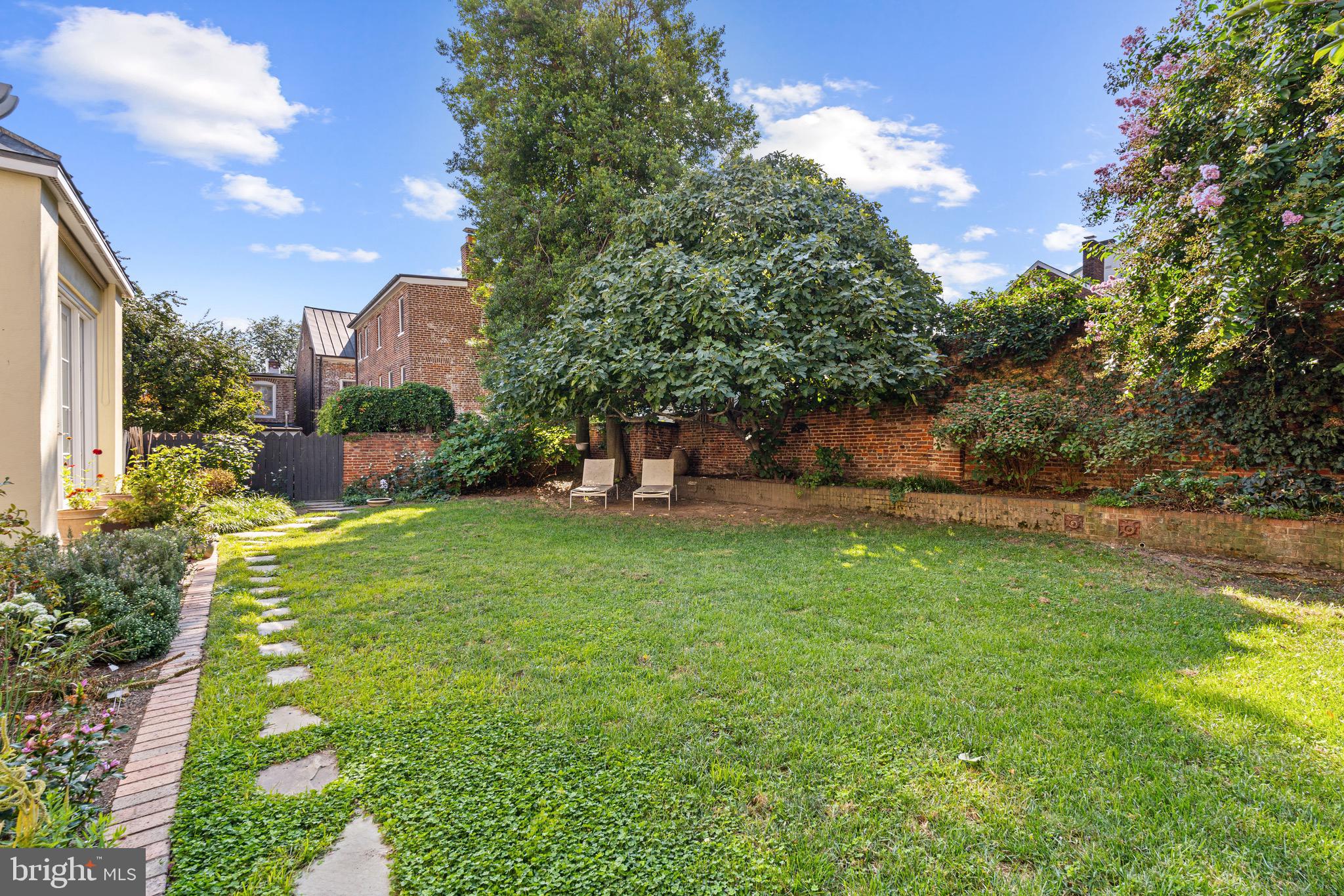 OLD TOWN - Residential