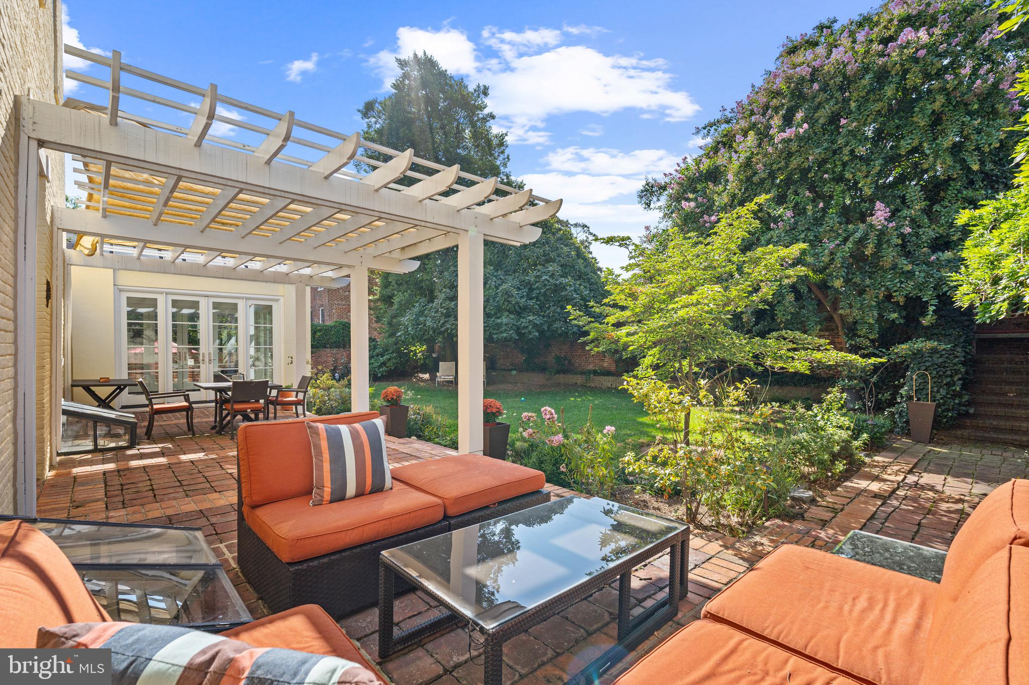 OLD TOWN - Residential