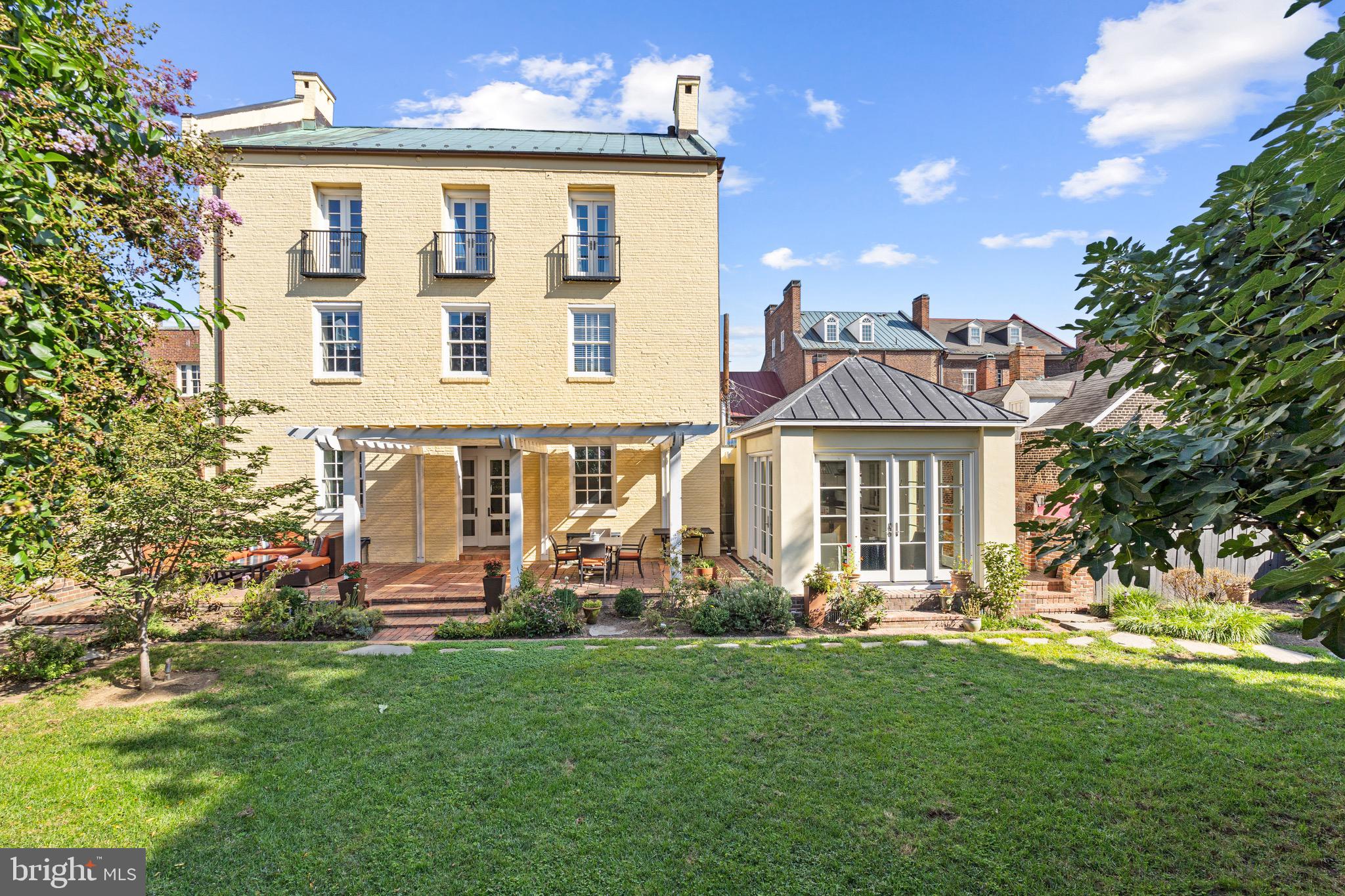 OLD TOWN - Residential