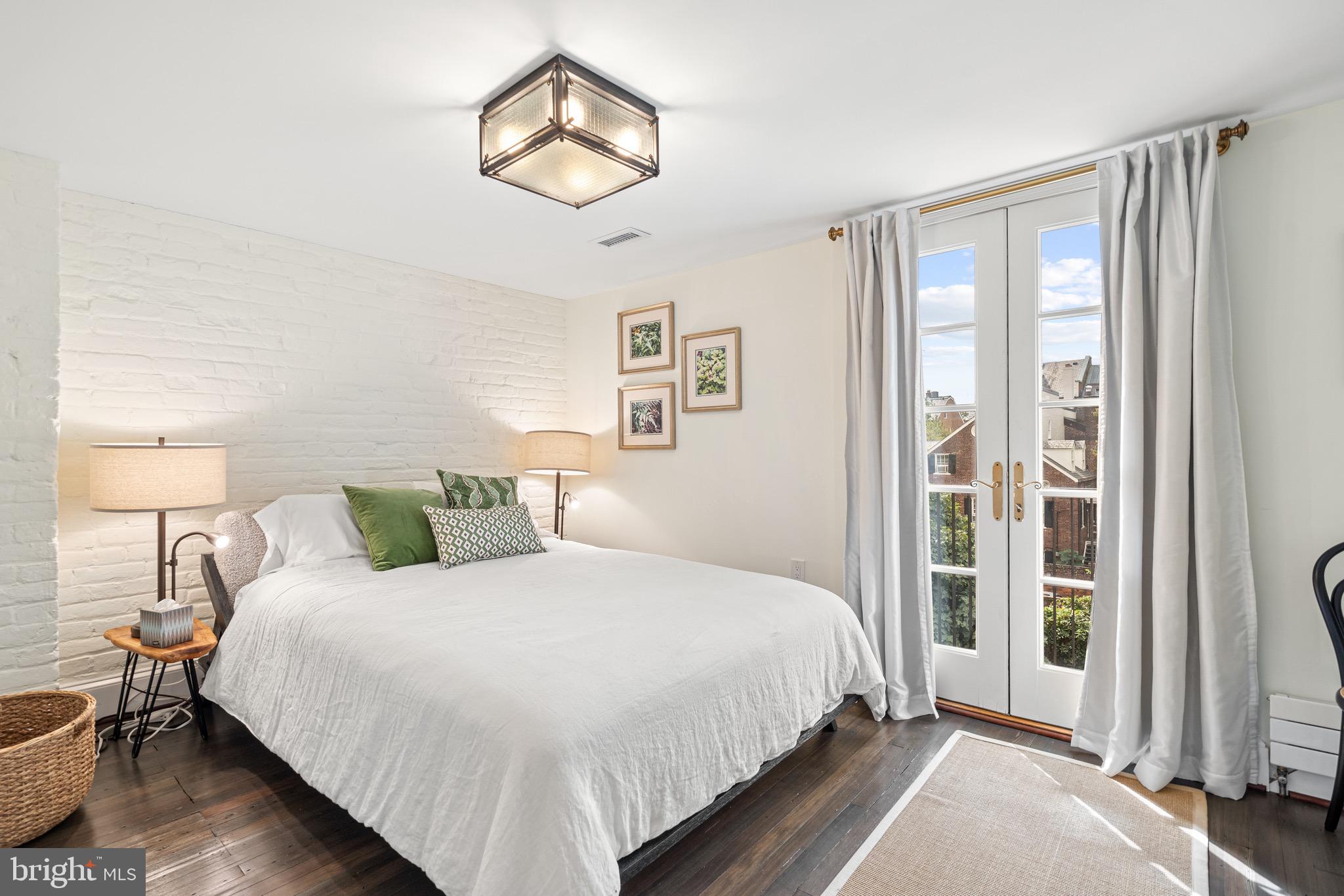 OLD TOWN - Residential