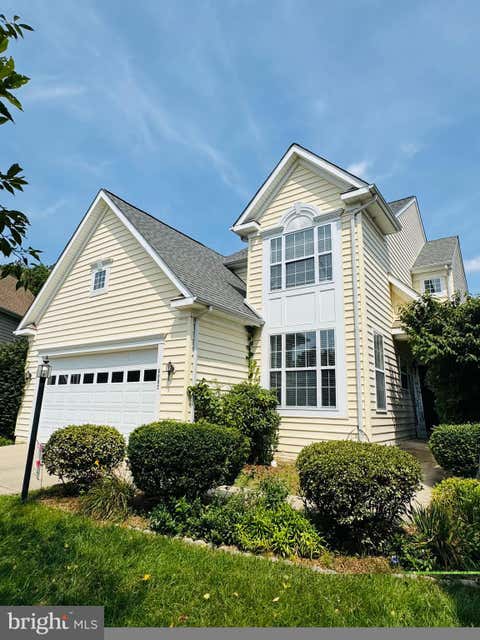 Homes For Sale - 6092 Omega Lane<br/> MANASSAS, VA 20112