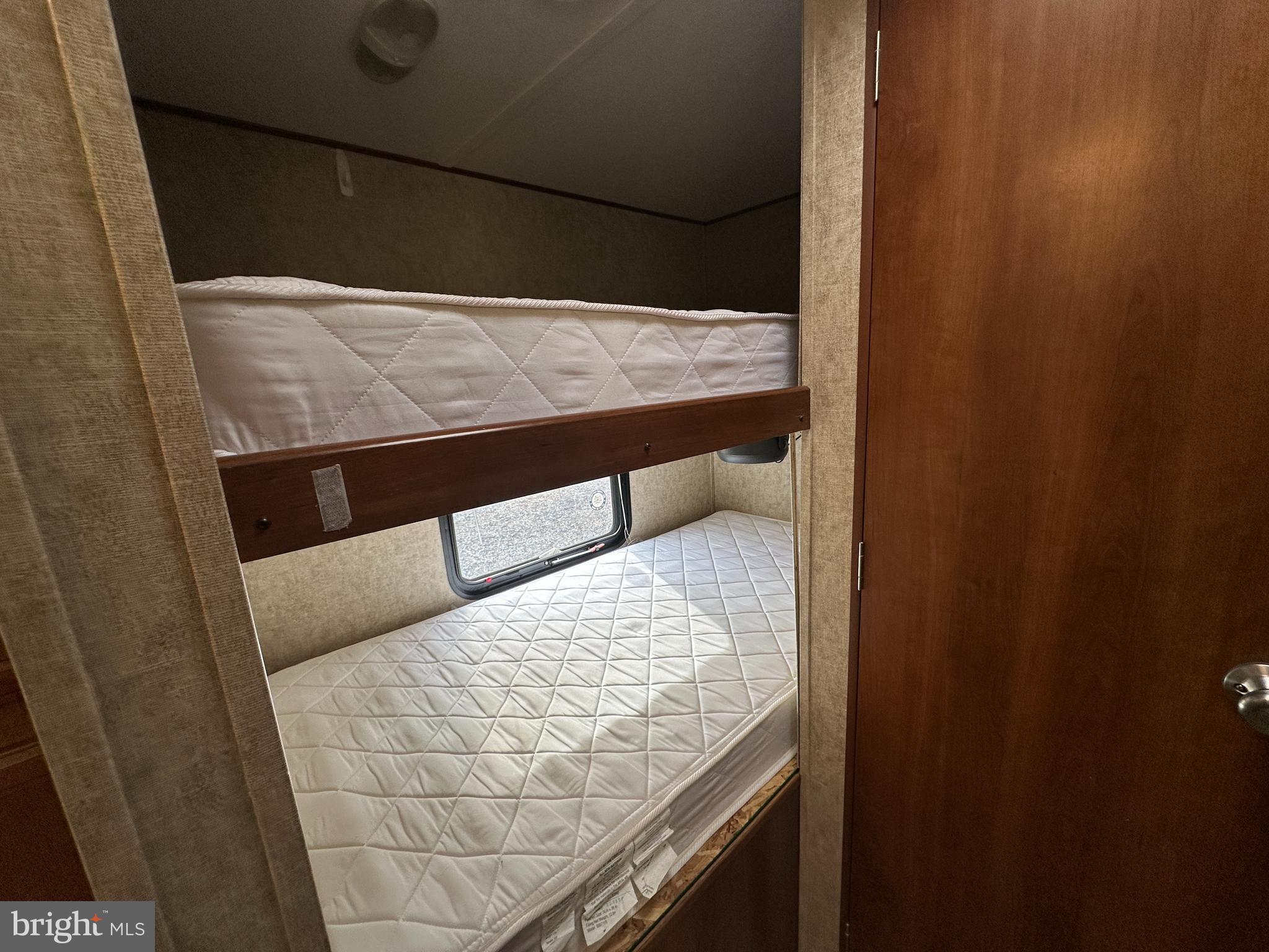 EAST VIEW ESTATES - Land