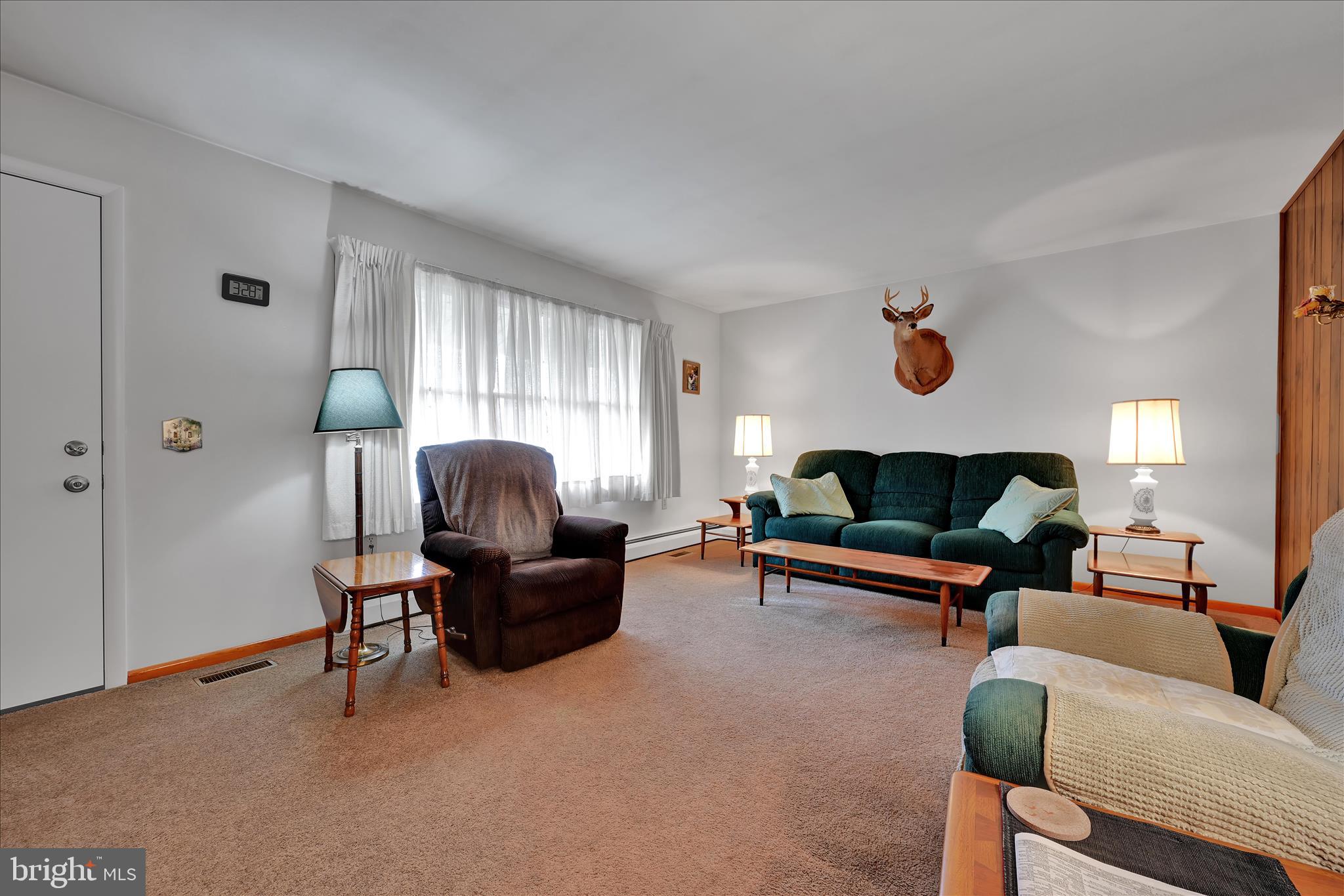 8409 LANCASTER AVENUE