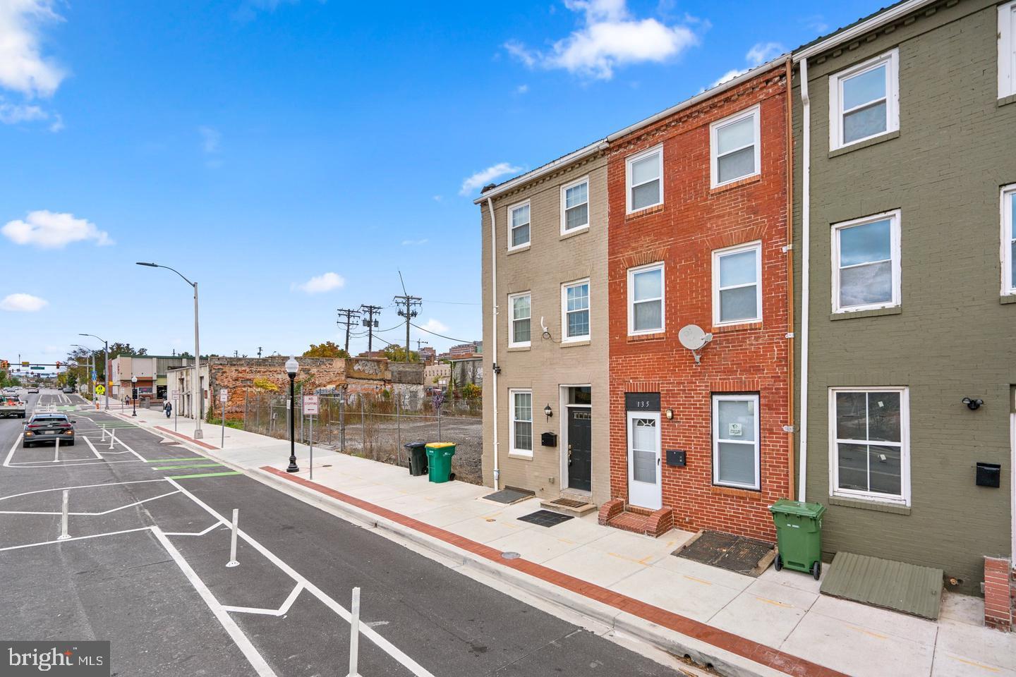 133 S CENTRAL AVENUE