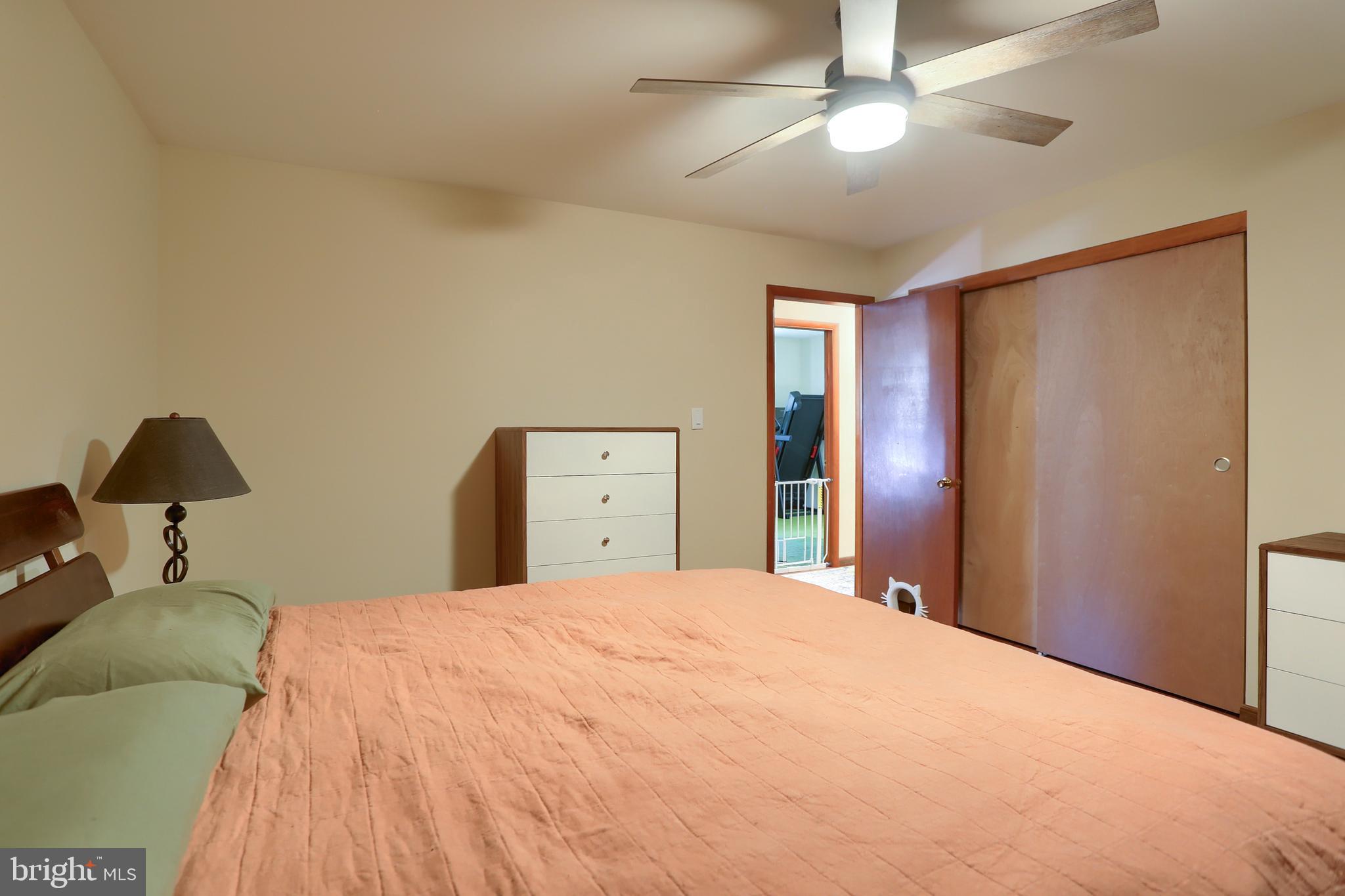 HARRISBURG MANOR - Residential