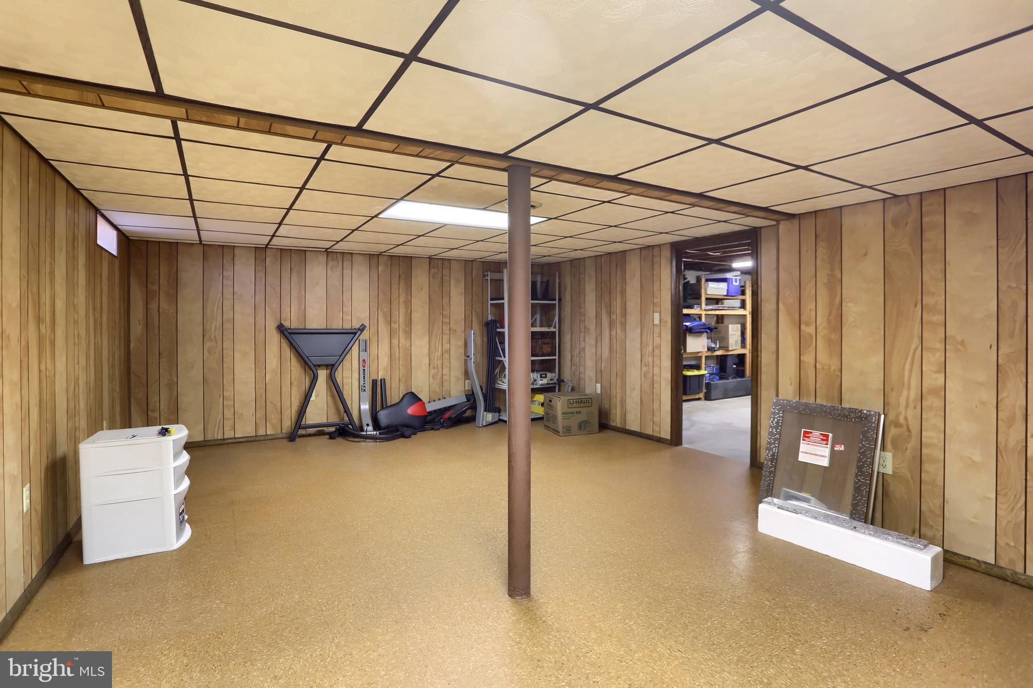 HARRISBURG MANOR - Residential