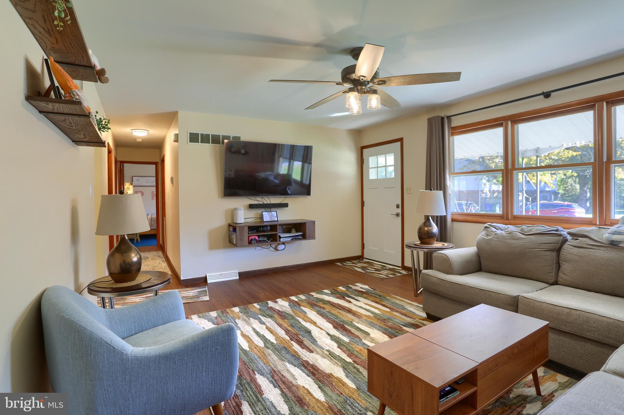 HARRISBURG MANOR - Residential