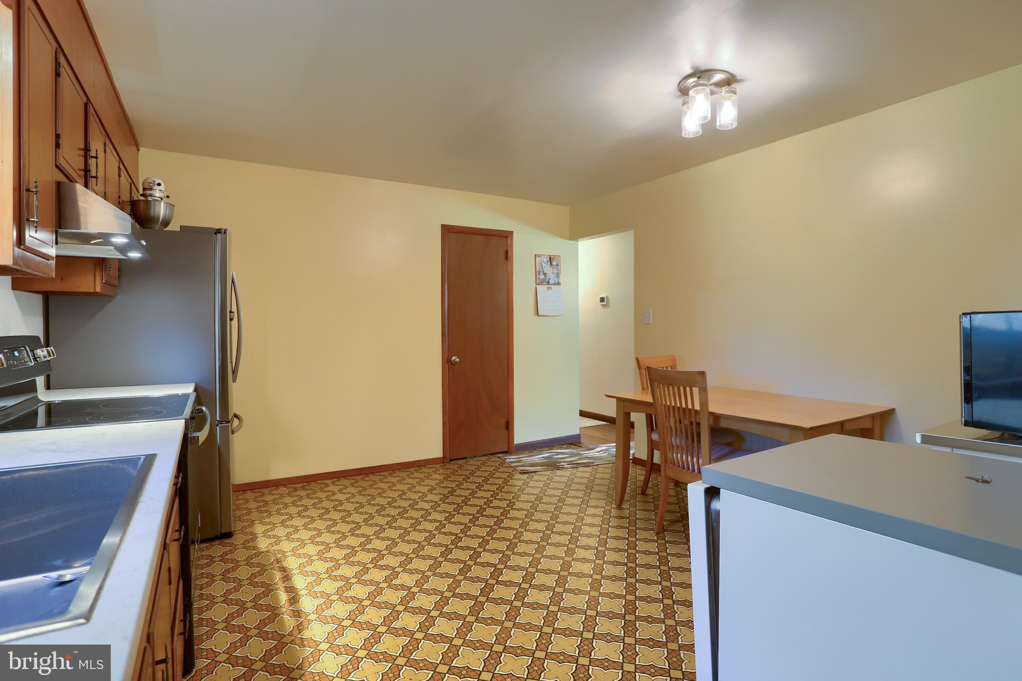 HARRISBURG MANOR - Residential