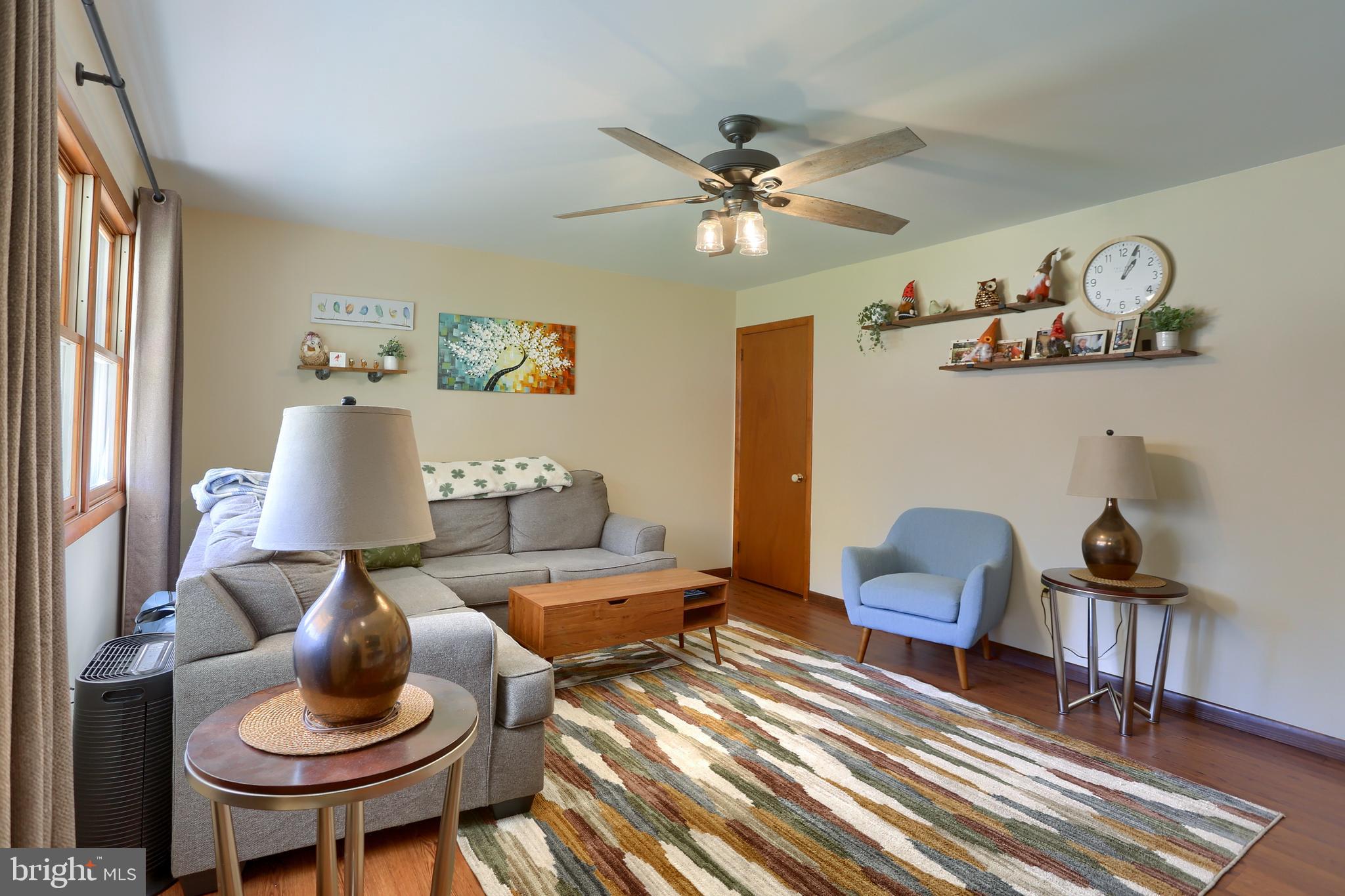 HARRISBURG MANOR - Residential