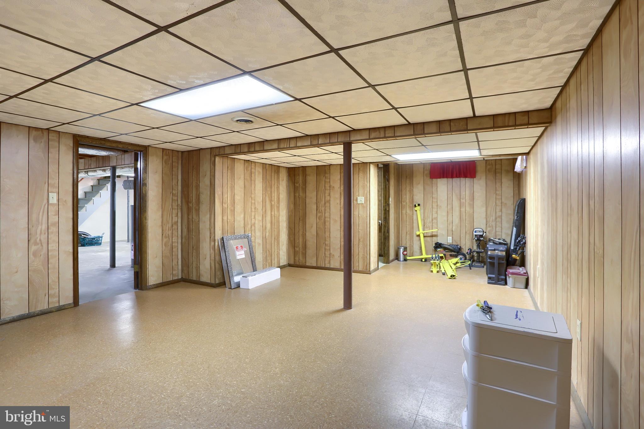 HARRISBURG MANOR - Residential