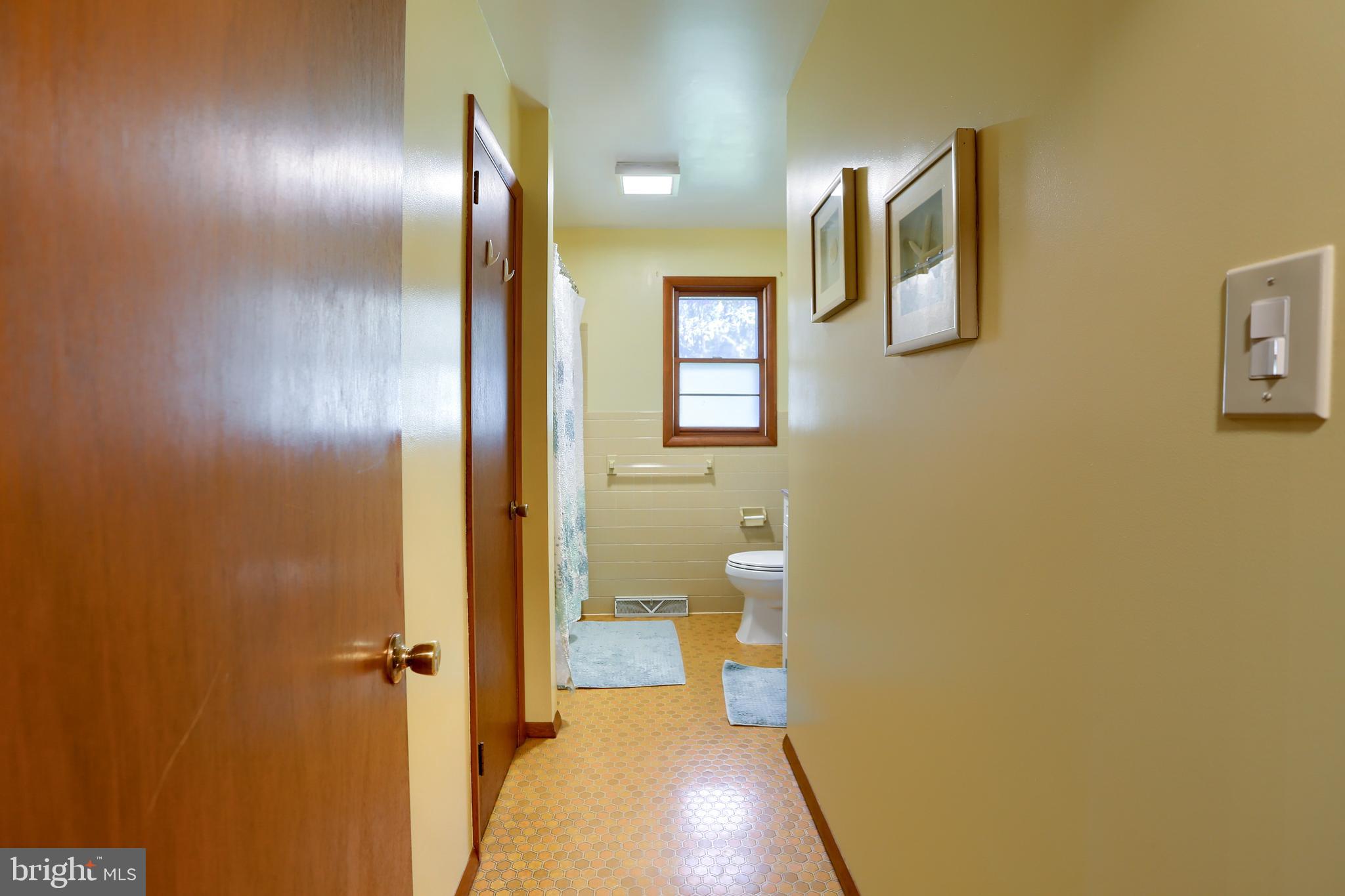 HARRISBURG MANOR - Residential