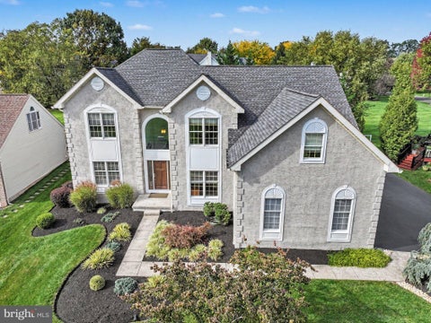 Homes For Sale - 302 Centennial Drive<br/> Montgomery County, BLUE BELL, PA 19422