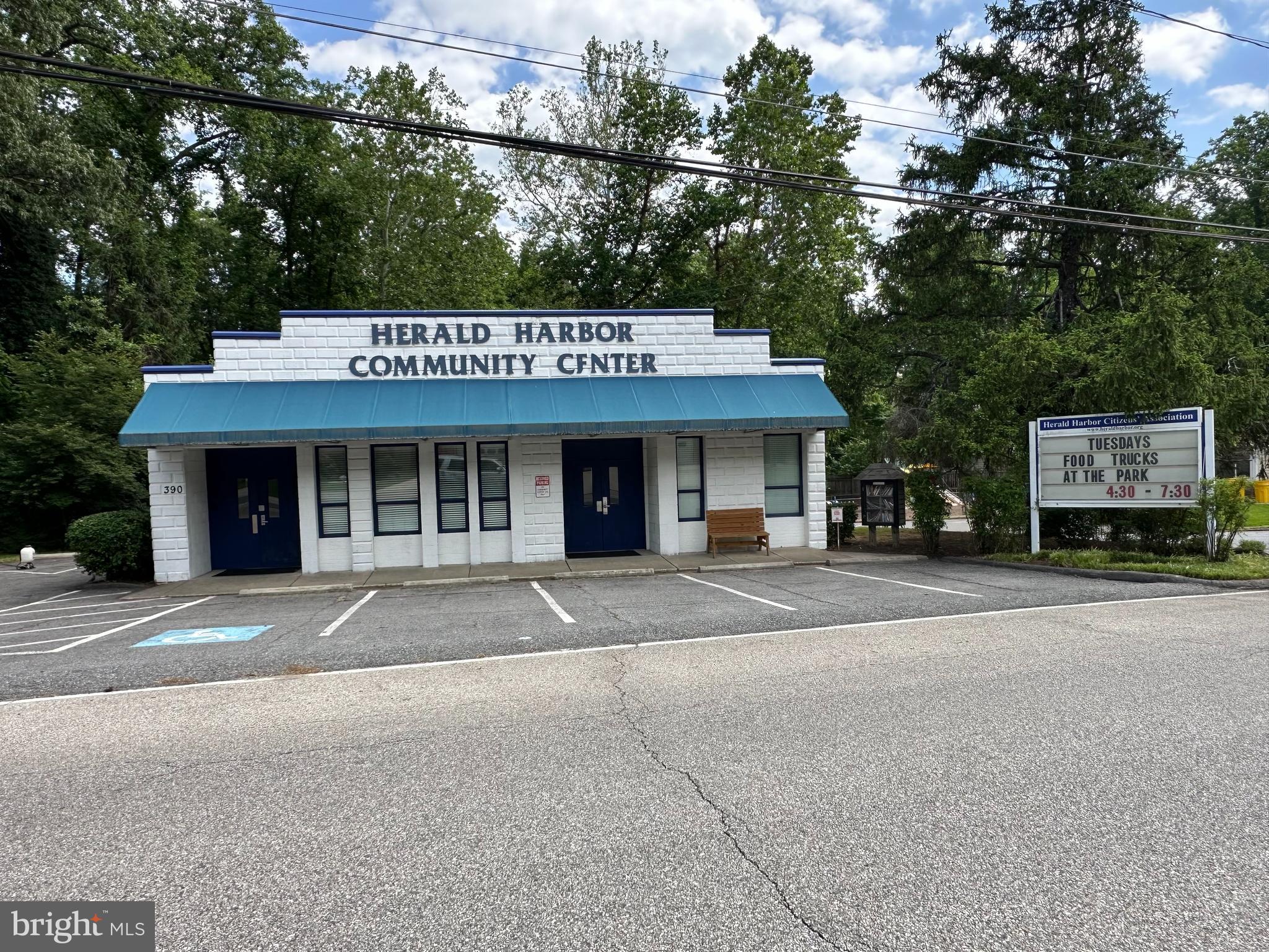 HERALD HARBOR - Residential Lease