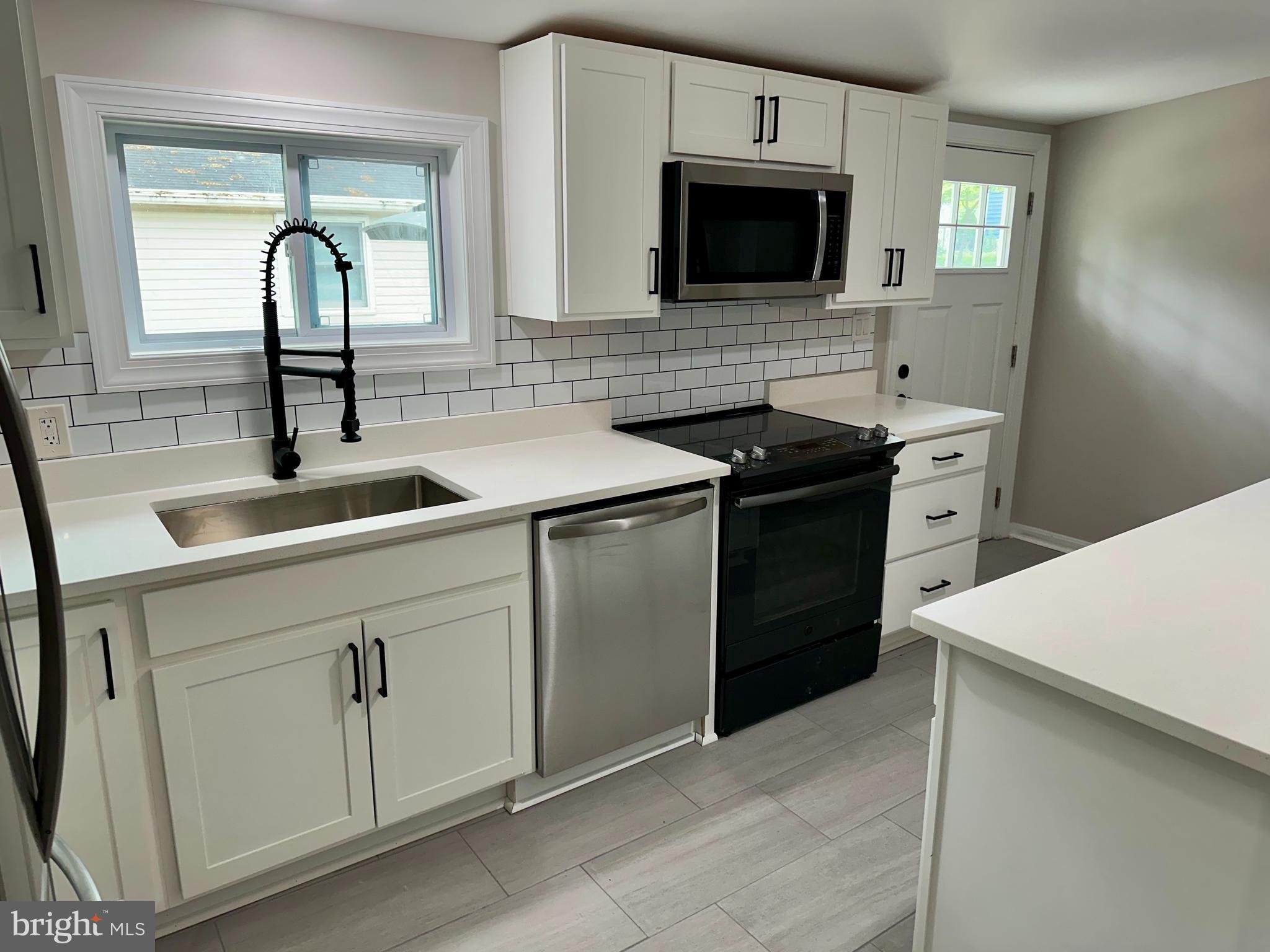 HERALD HARBOR - Residential Lease