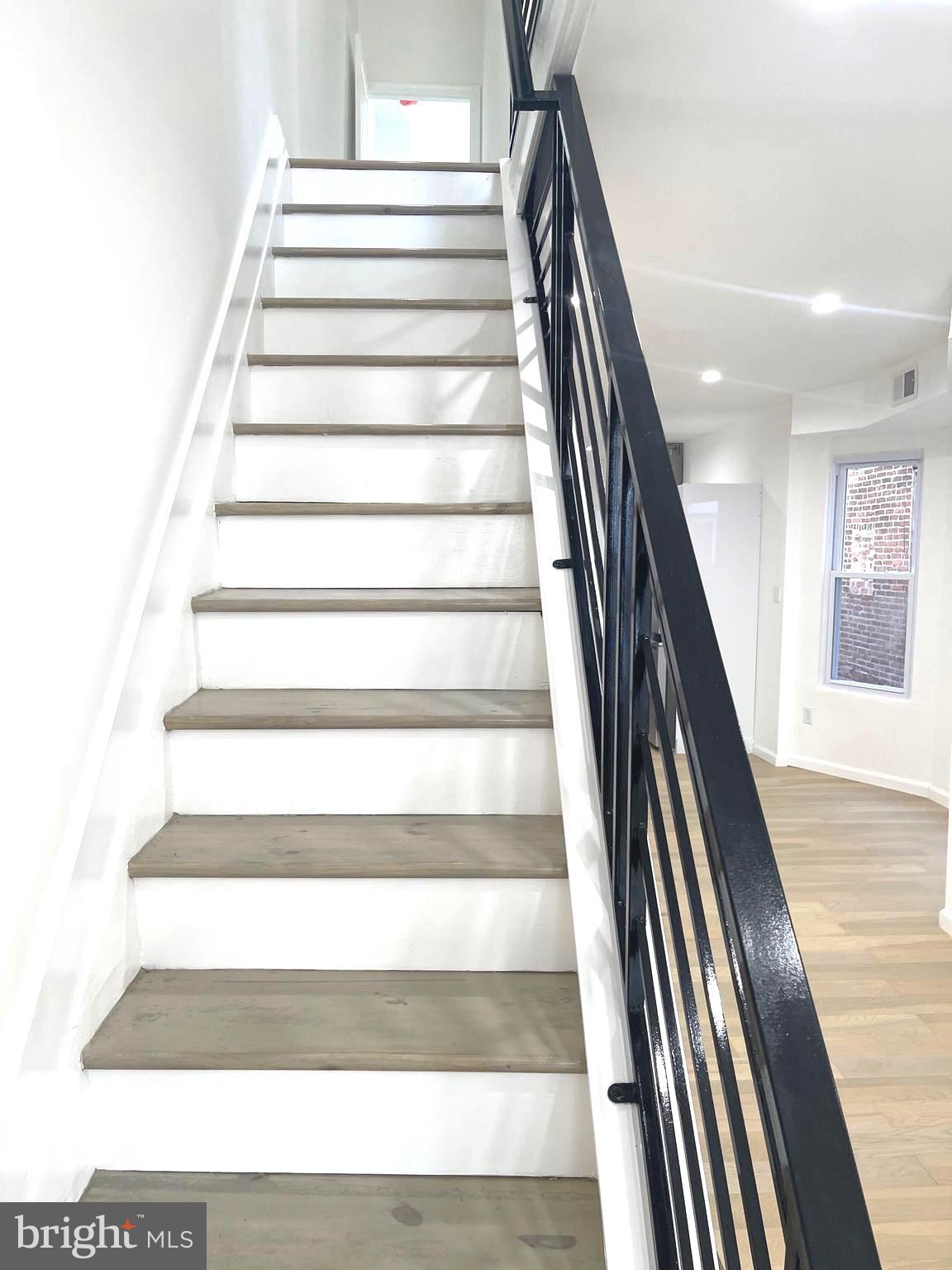 WALNUT HILL - Residential