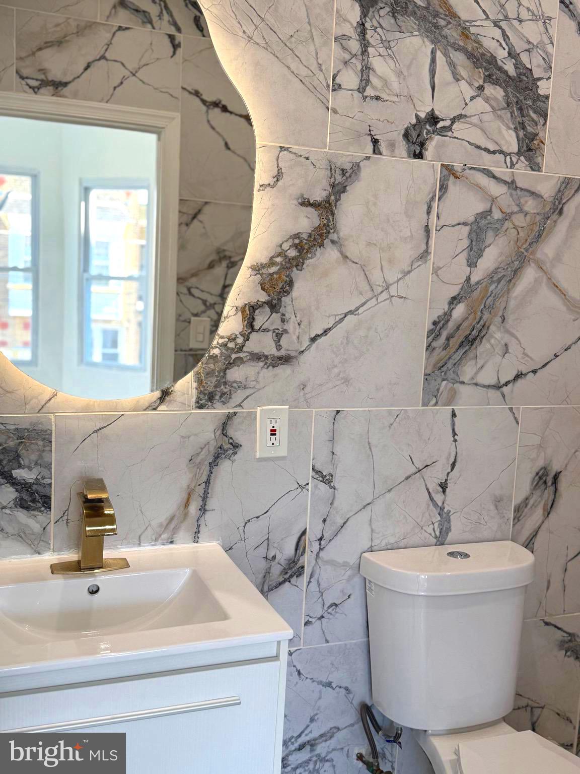 WALNUT HILL - Residential