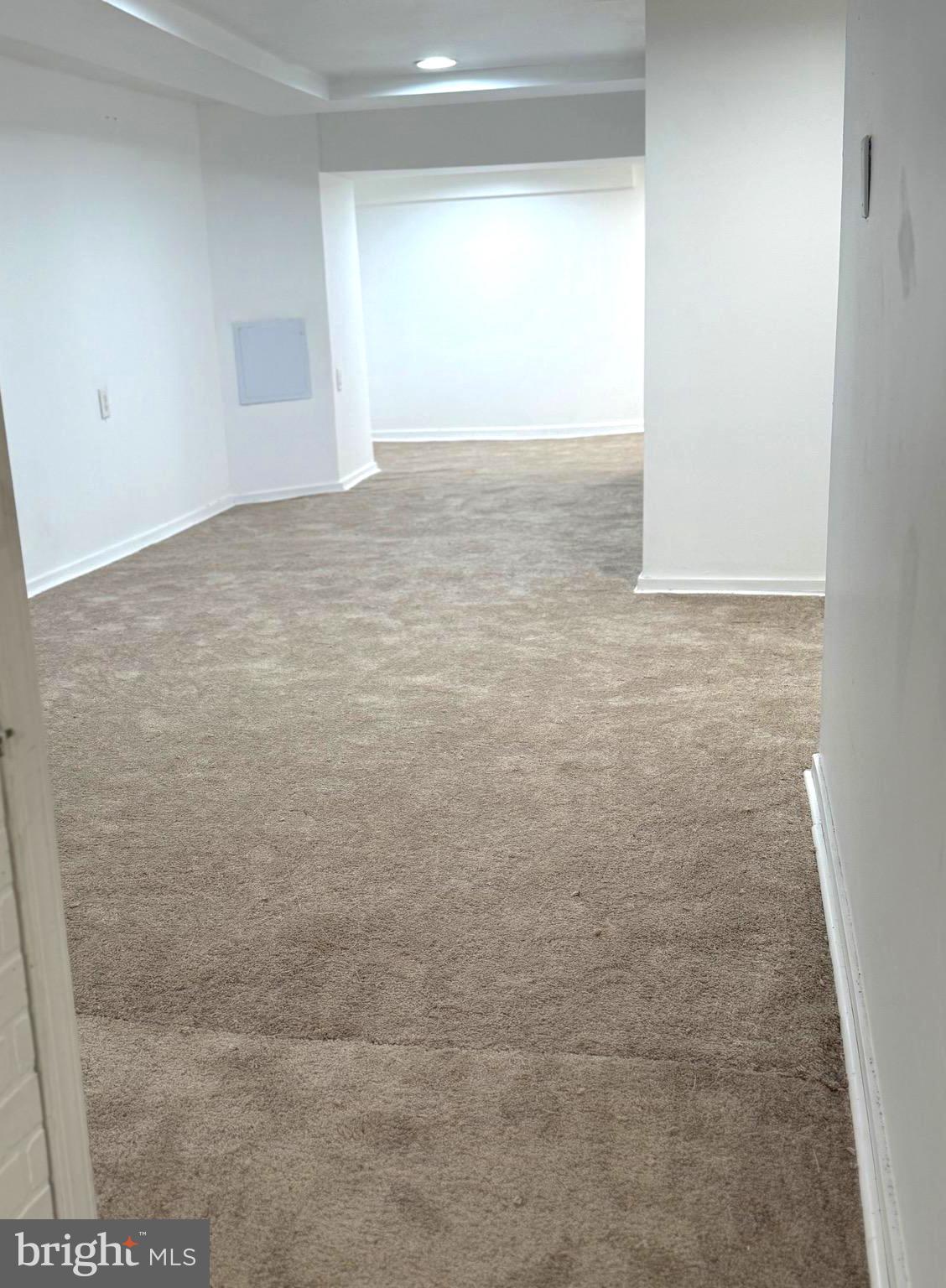 WALNUT HILL - Residential