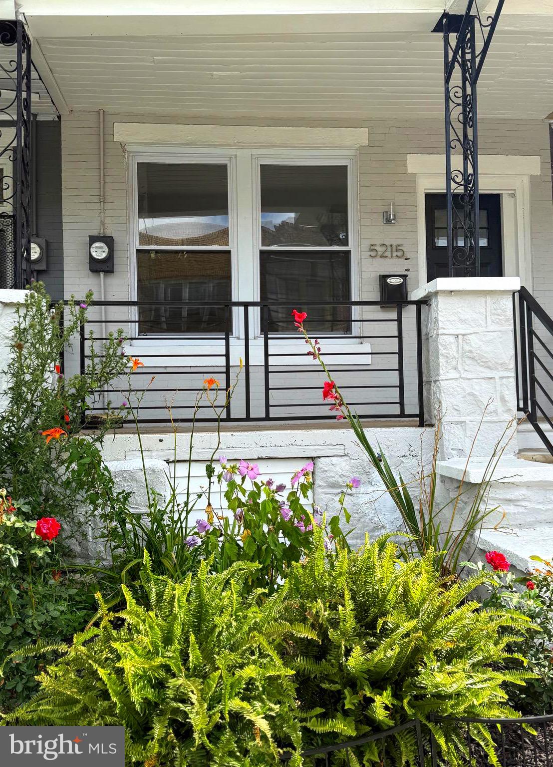 WALNUT HILL - Residential