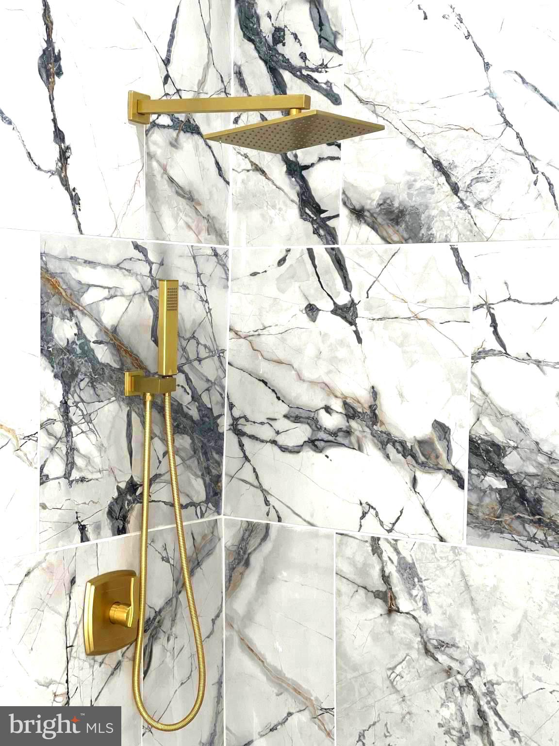 WALNUT HILL - Residential