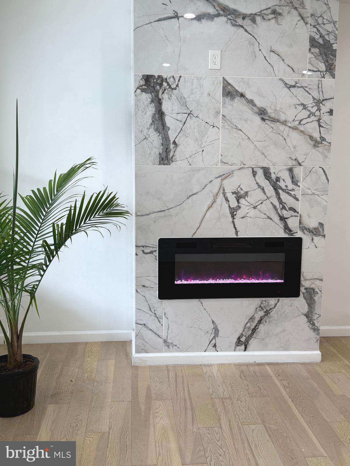 WALNUT HILL - Residential