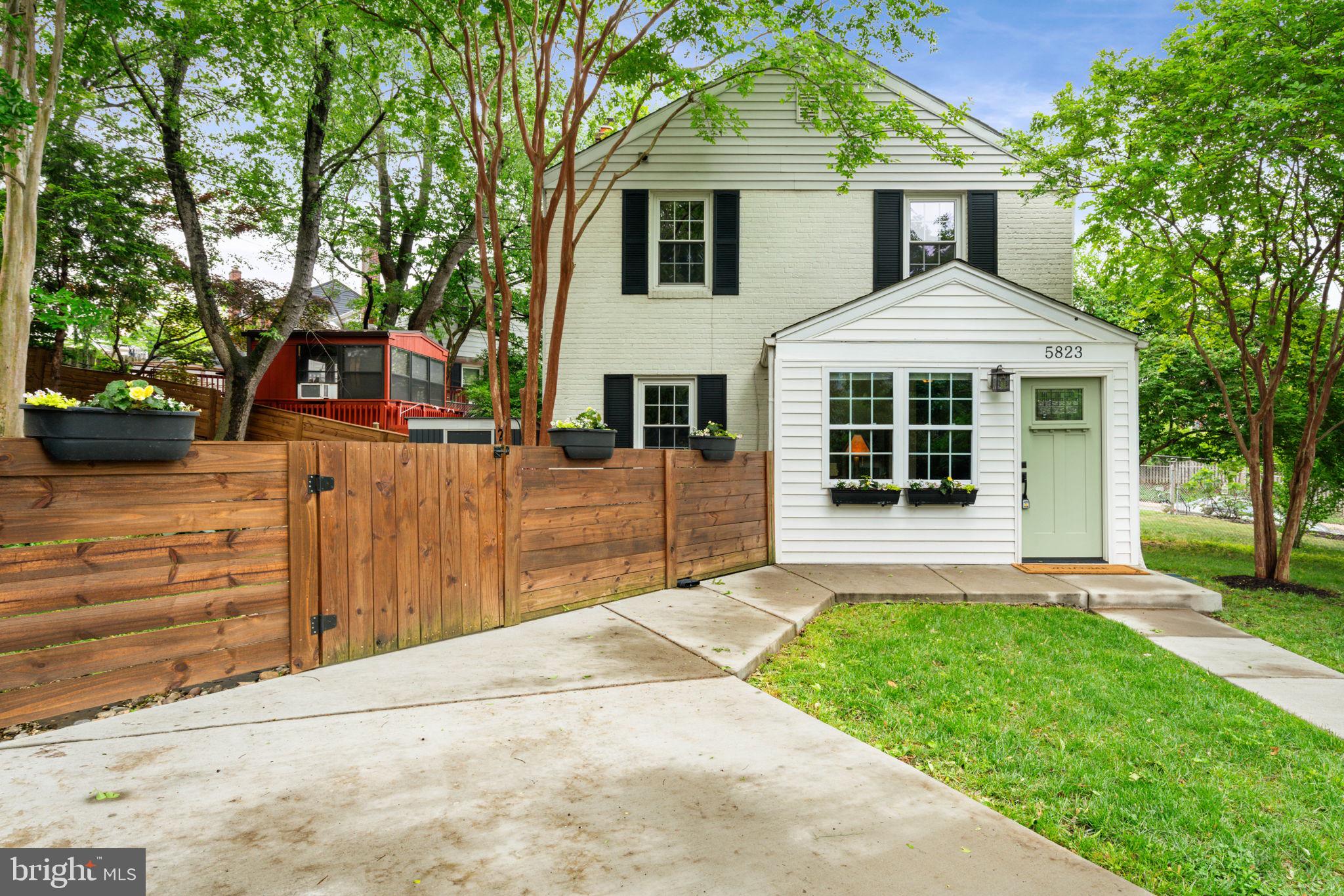 5823 MONTICELLO ROAD