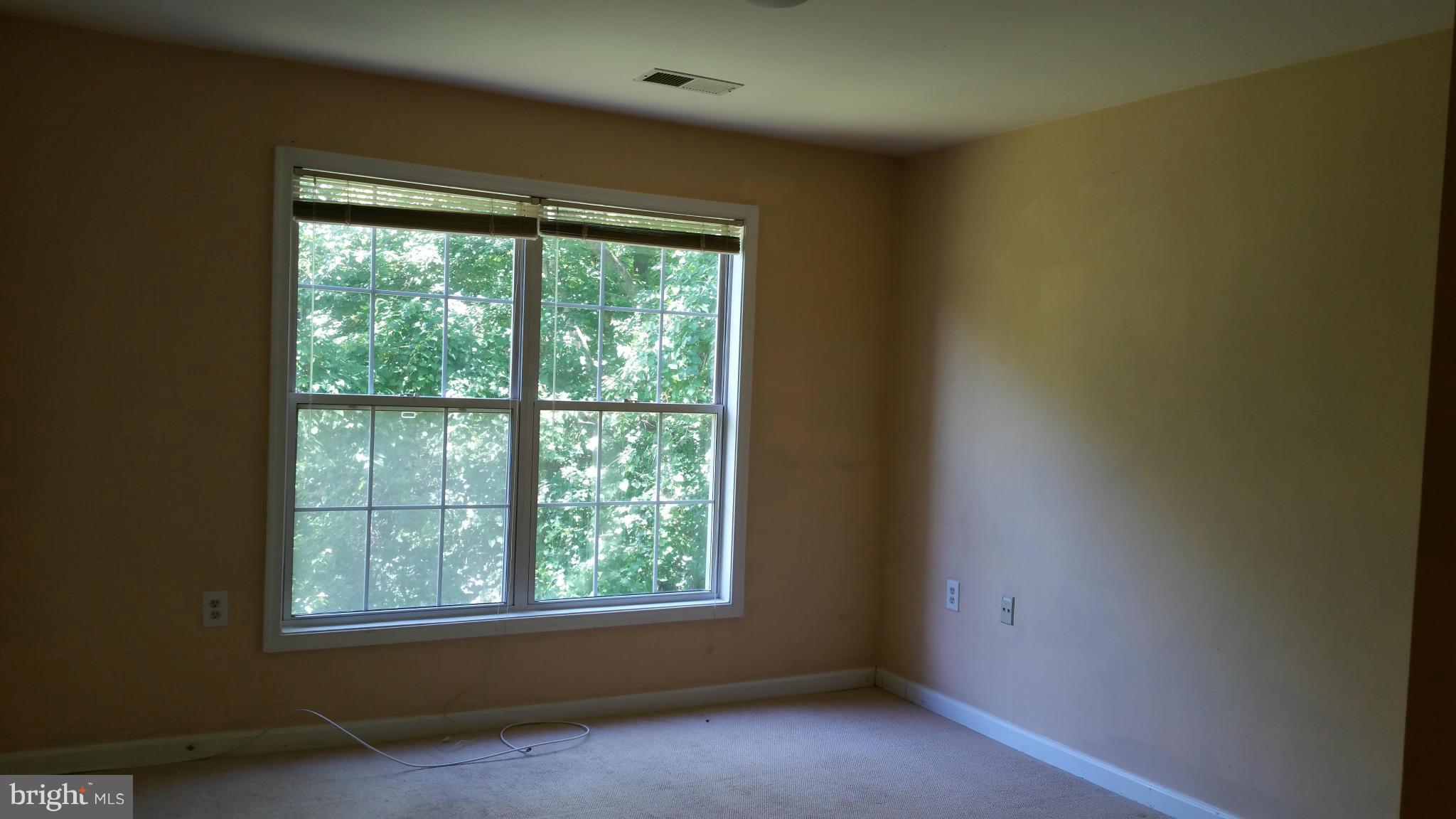 S SHORE HARBOUR - Residential Lease