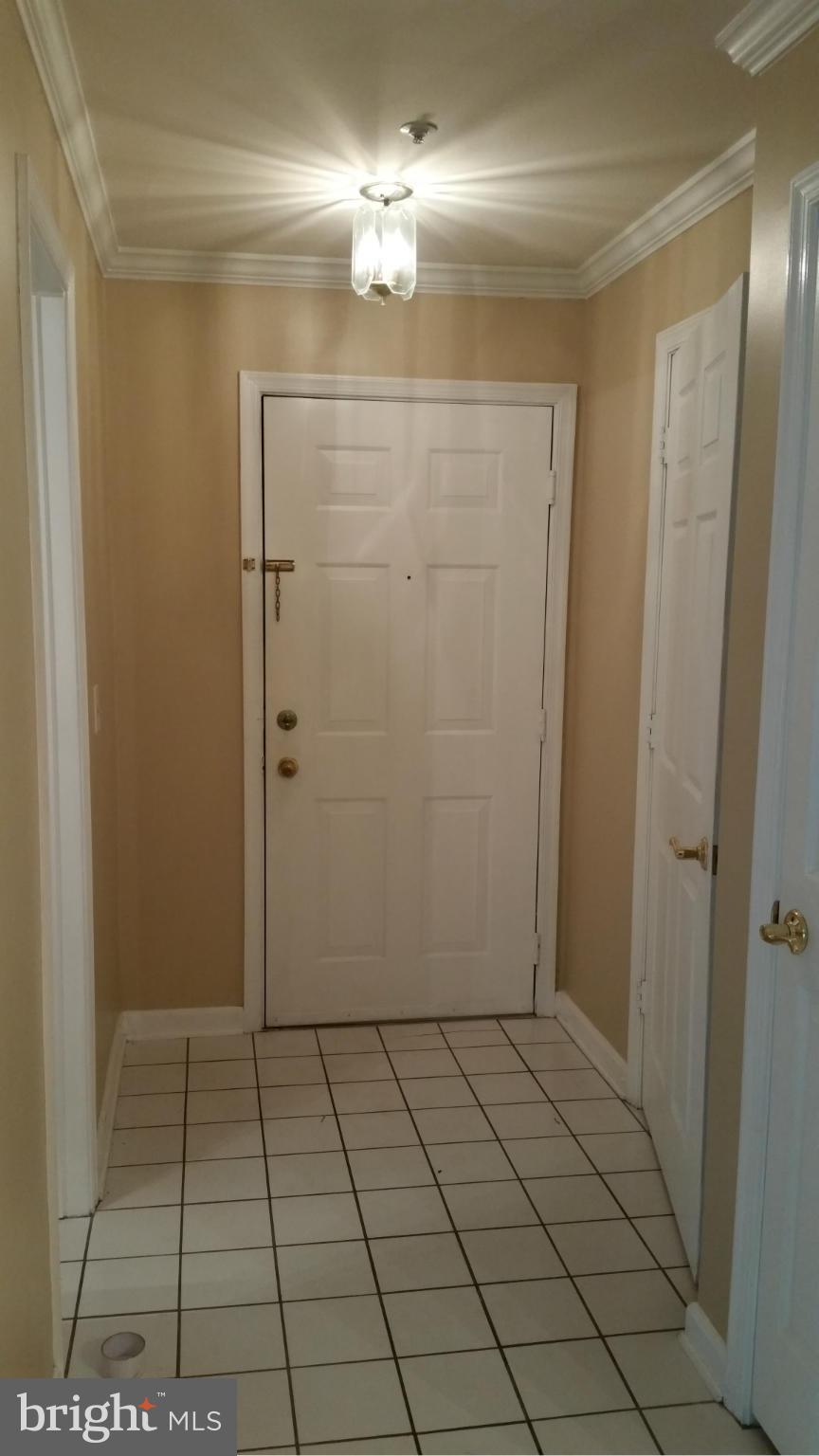 S SHORE HARBOUR - Residential Lease