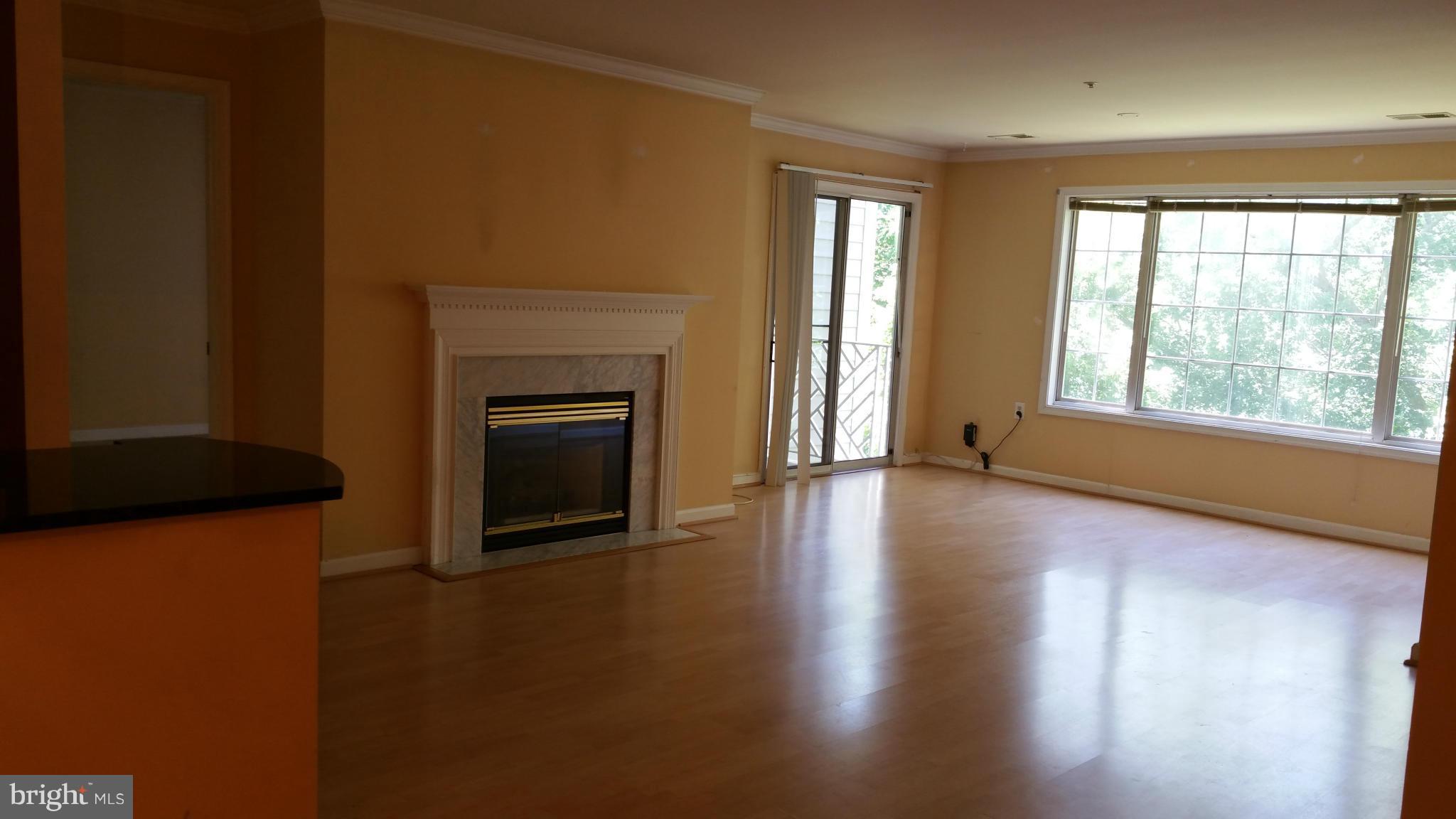 S SHORE HARBOUR - Residential Lease