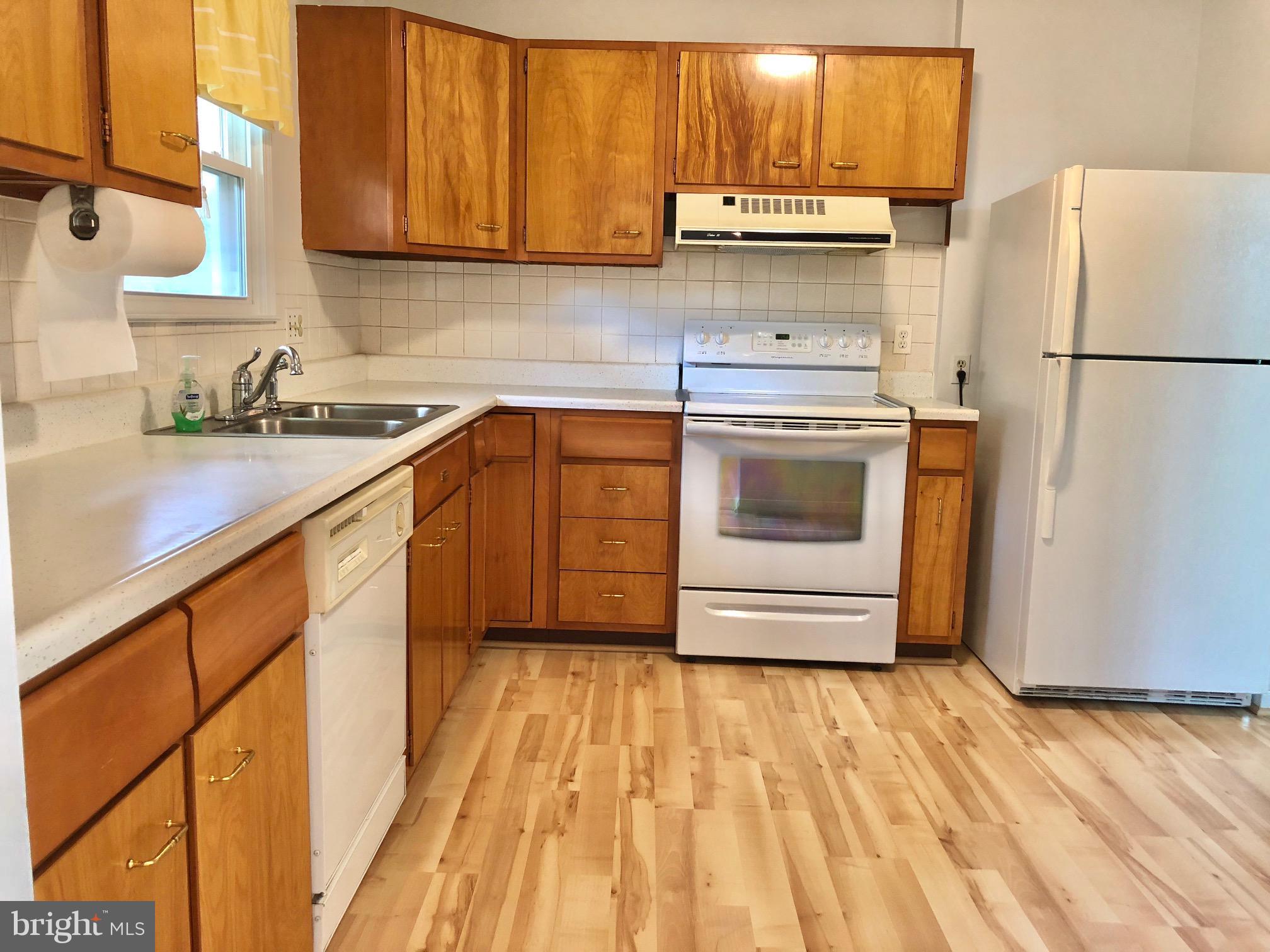 STERLING - Residential Lease