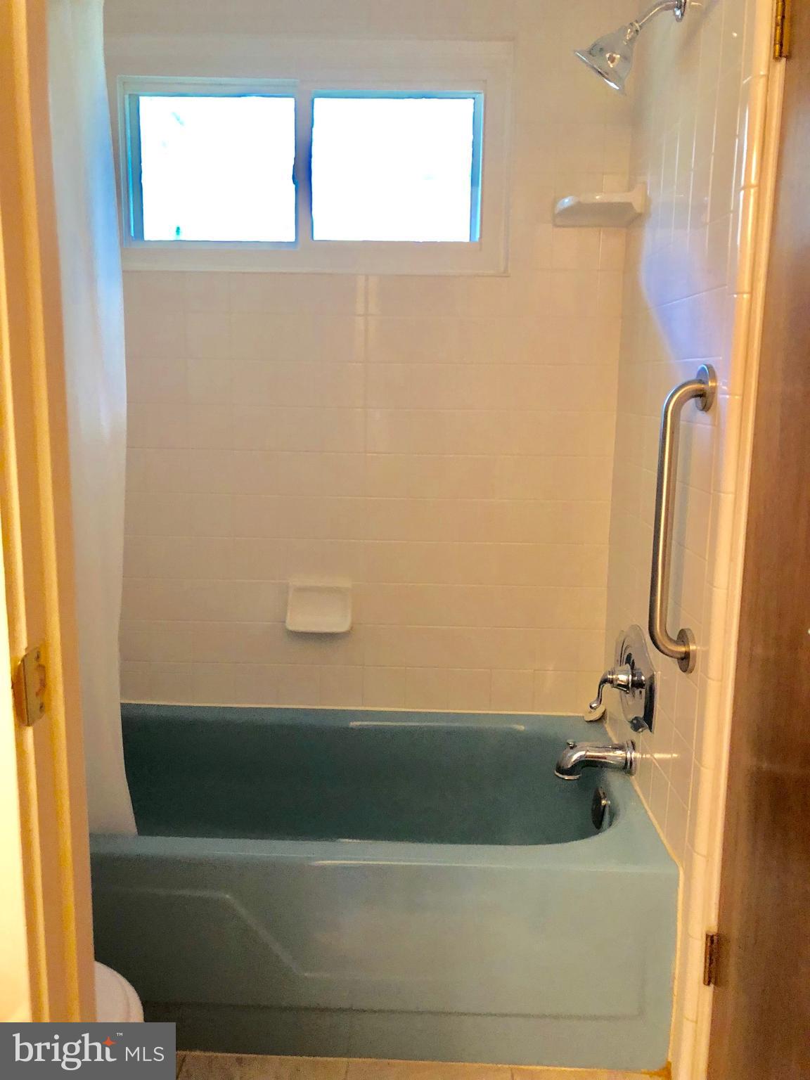 STERLING - Residential Lease