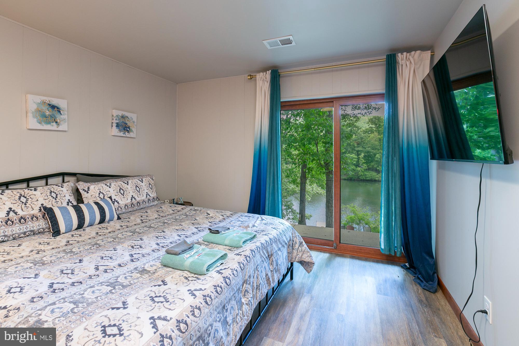 SHANNONDALE - Residential