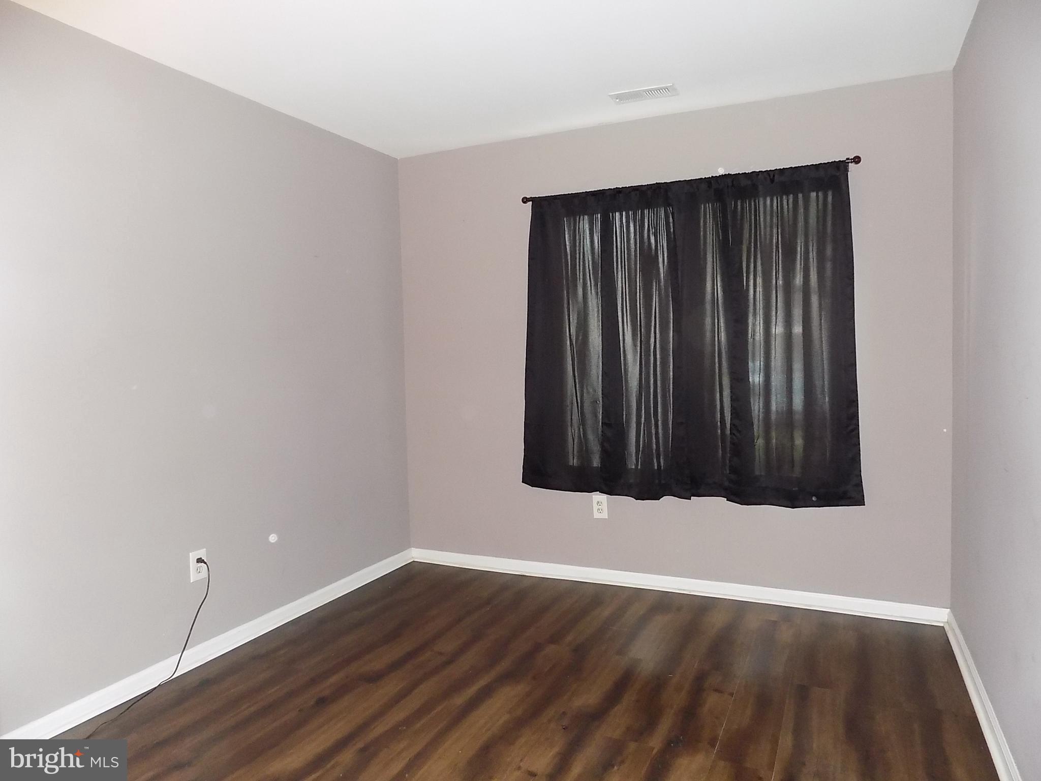 CRESTWOOD CONDO - Residential