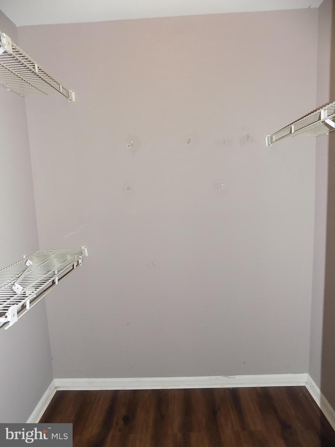 CRESTWOOD CONDO - Residential