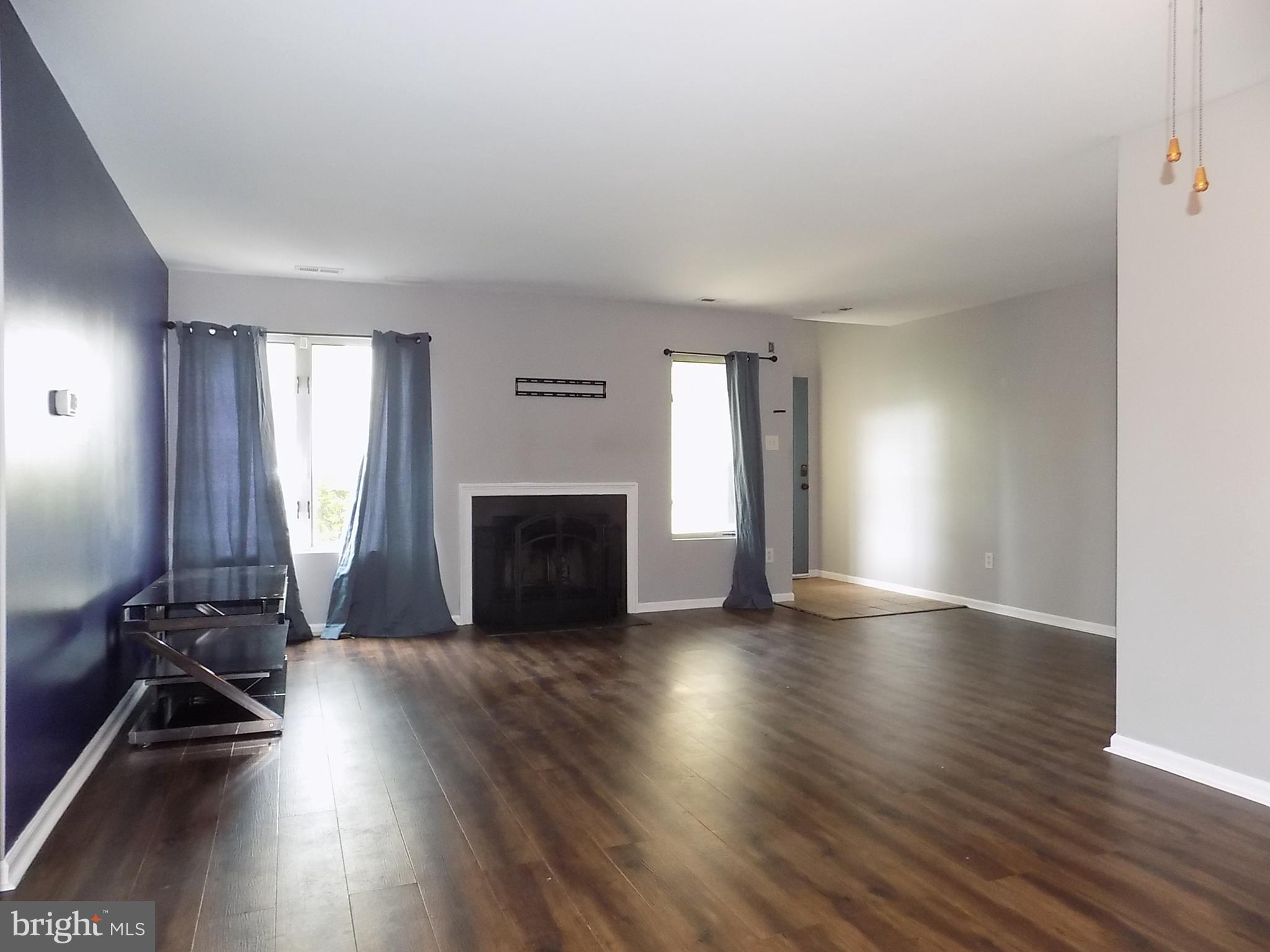 CRESTWOOD CONDO - Residential