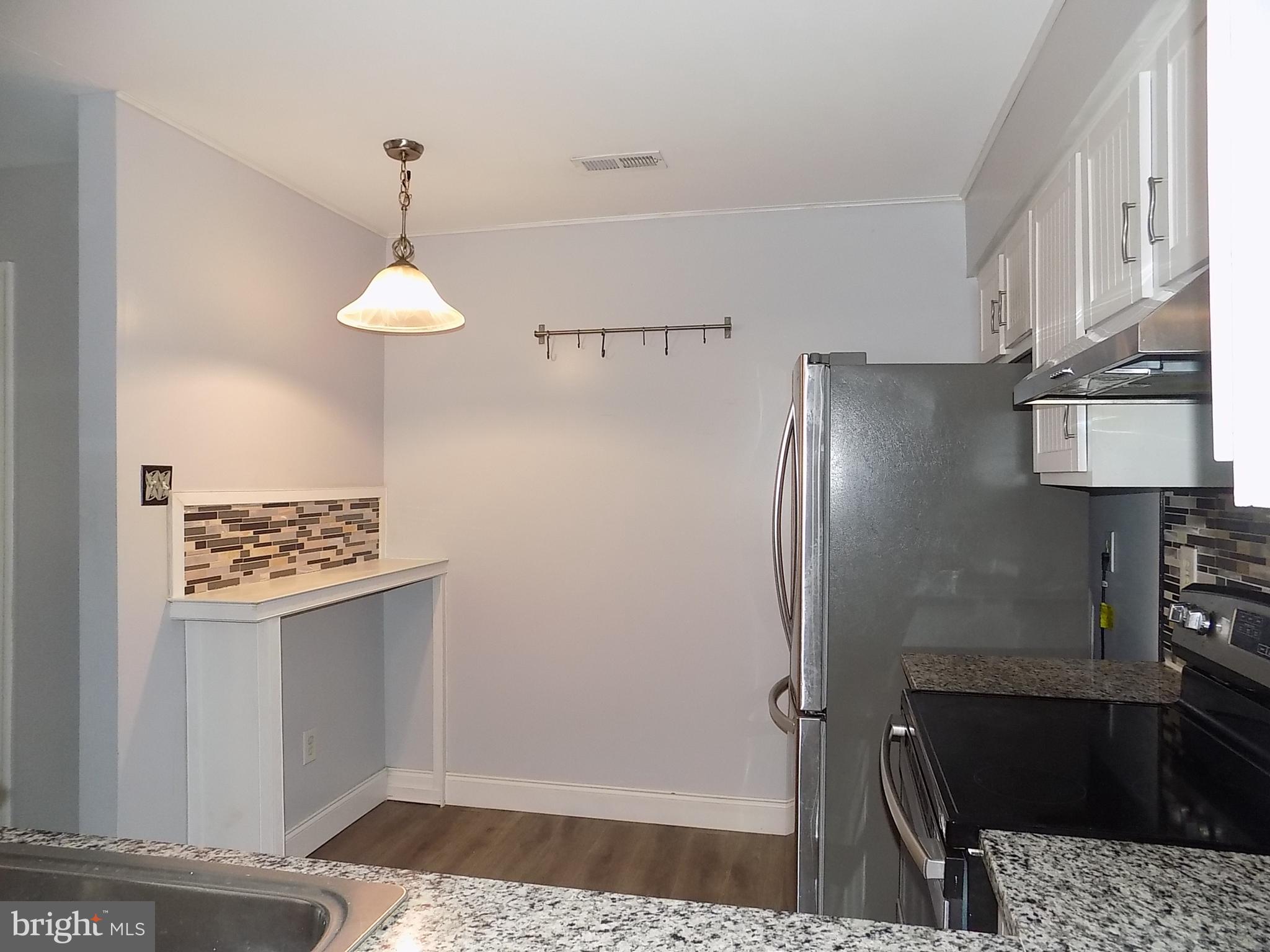 CRESTWOOD CONDO - Residential