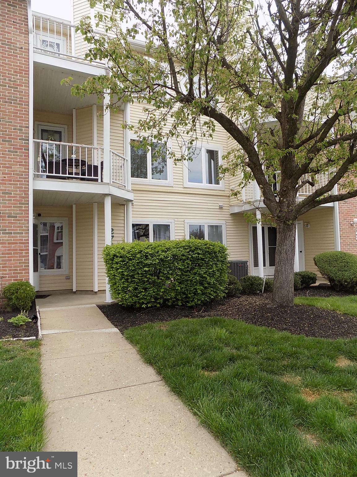 CRESTWOOD CONDO - Residential