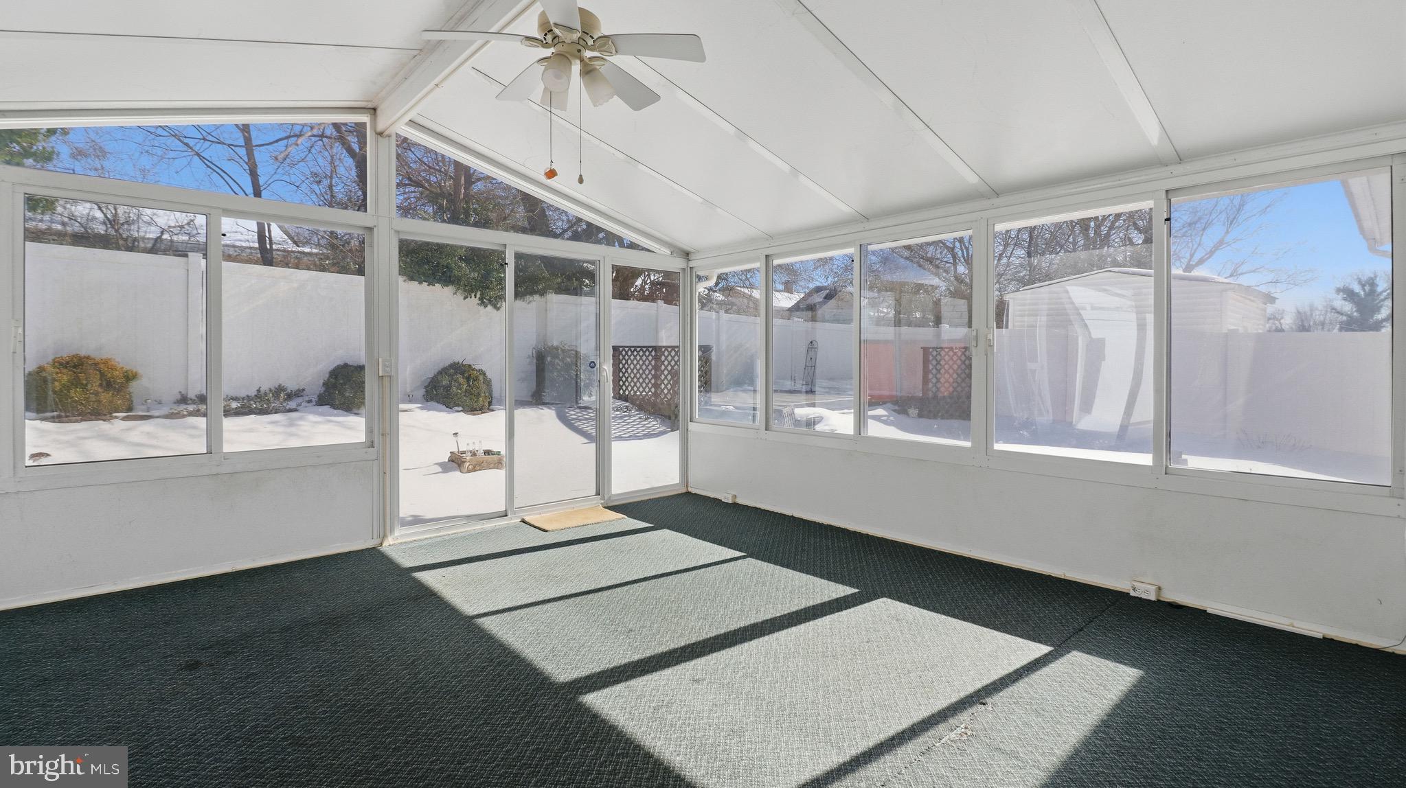 SOUTHLAWN - Residential