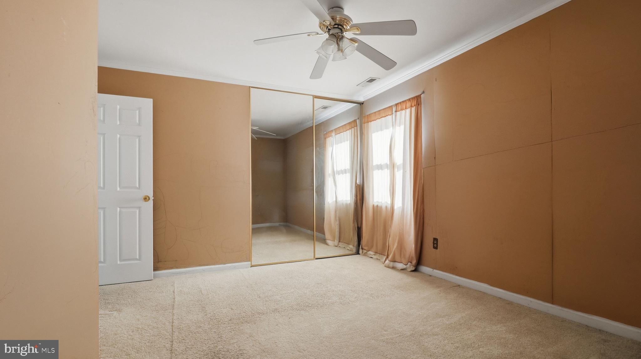 SOUTHLAWN - Residential