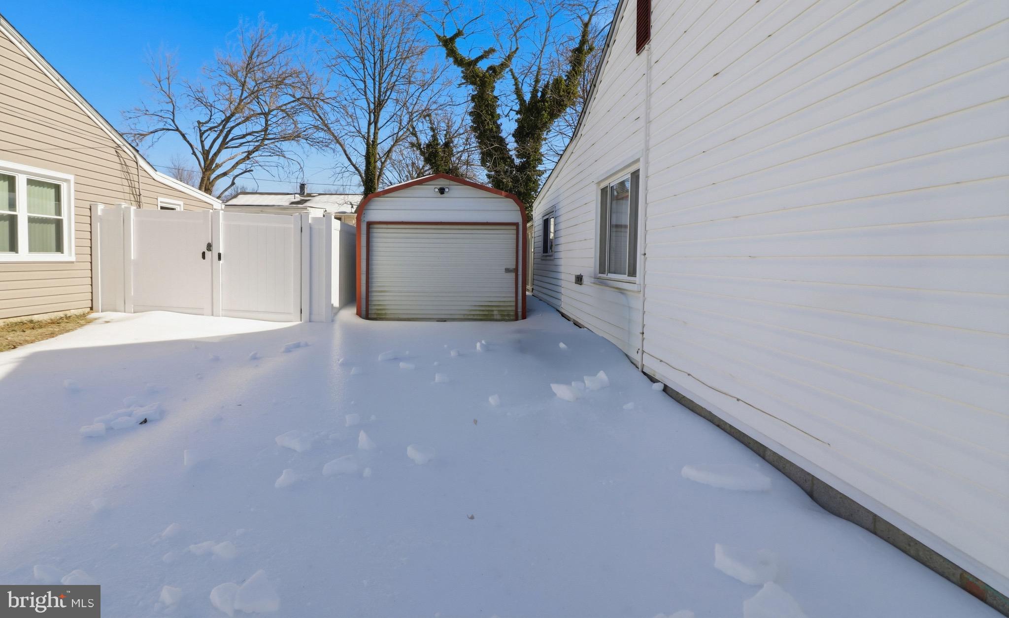 SOUTHLAWN - Residential