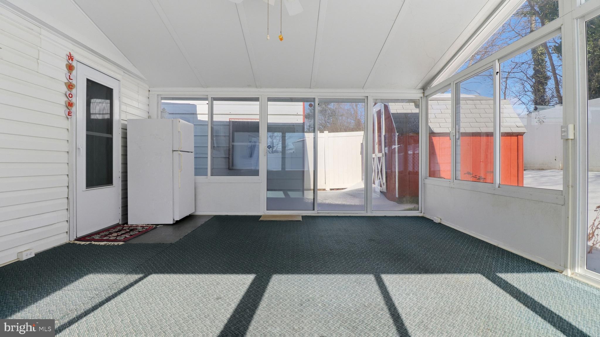 SOUTHLAWN - Residential