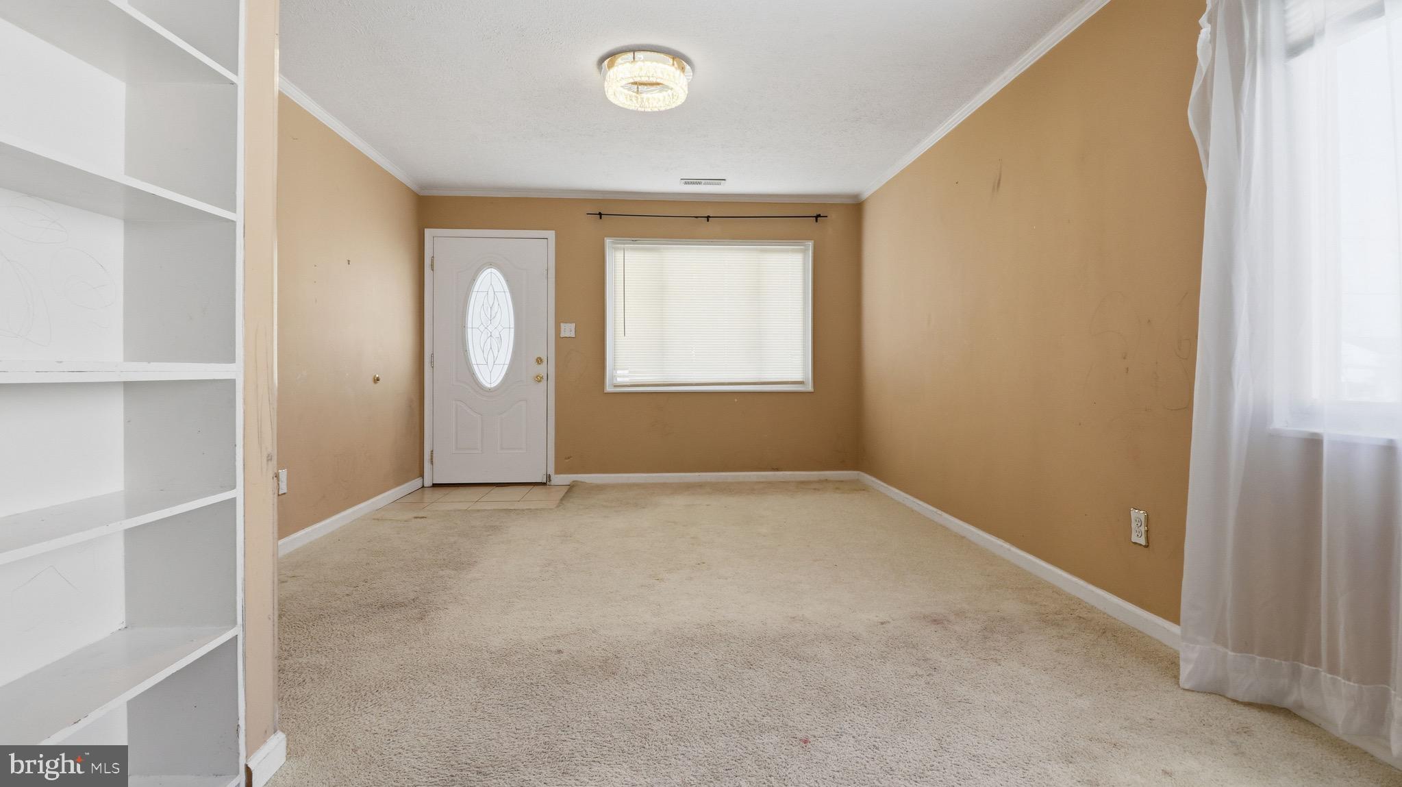 SOUTHLAWN - Residential