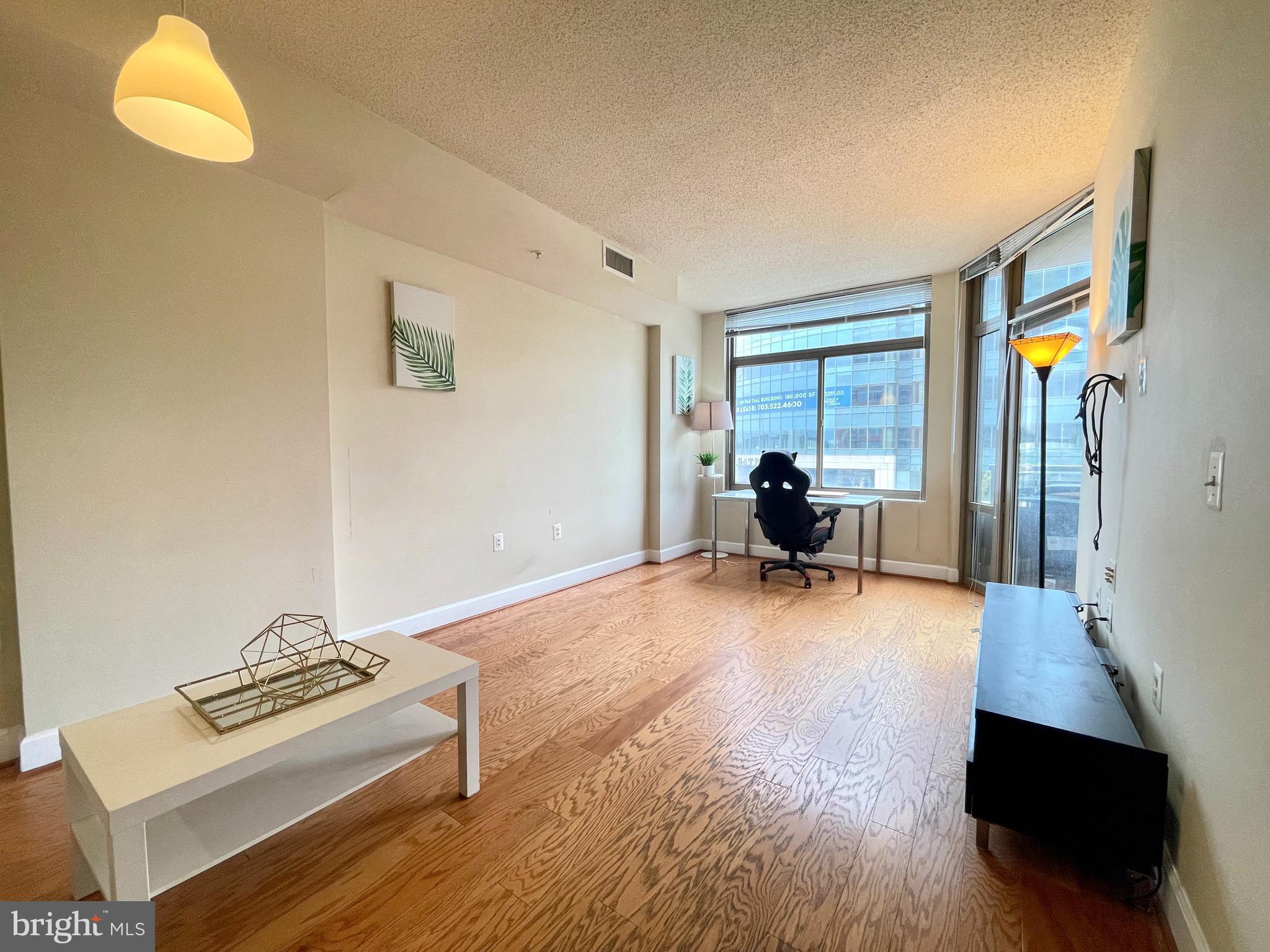 ECLIPSE ON CENTER PARK - Residential Lease