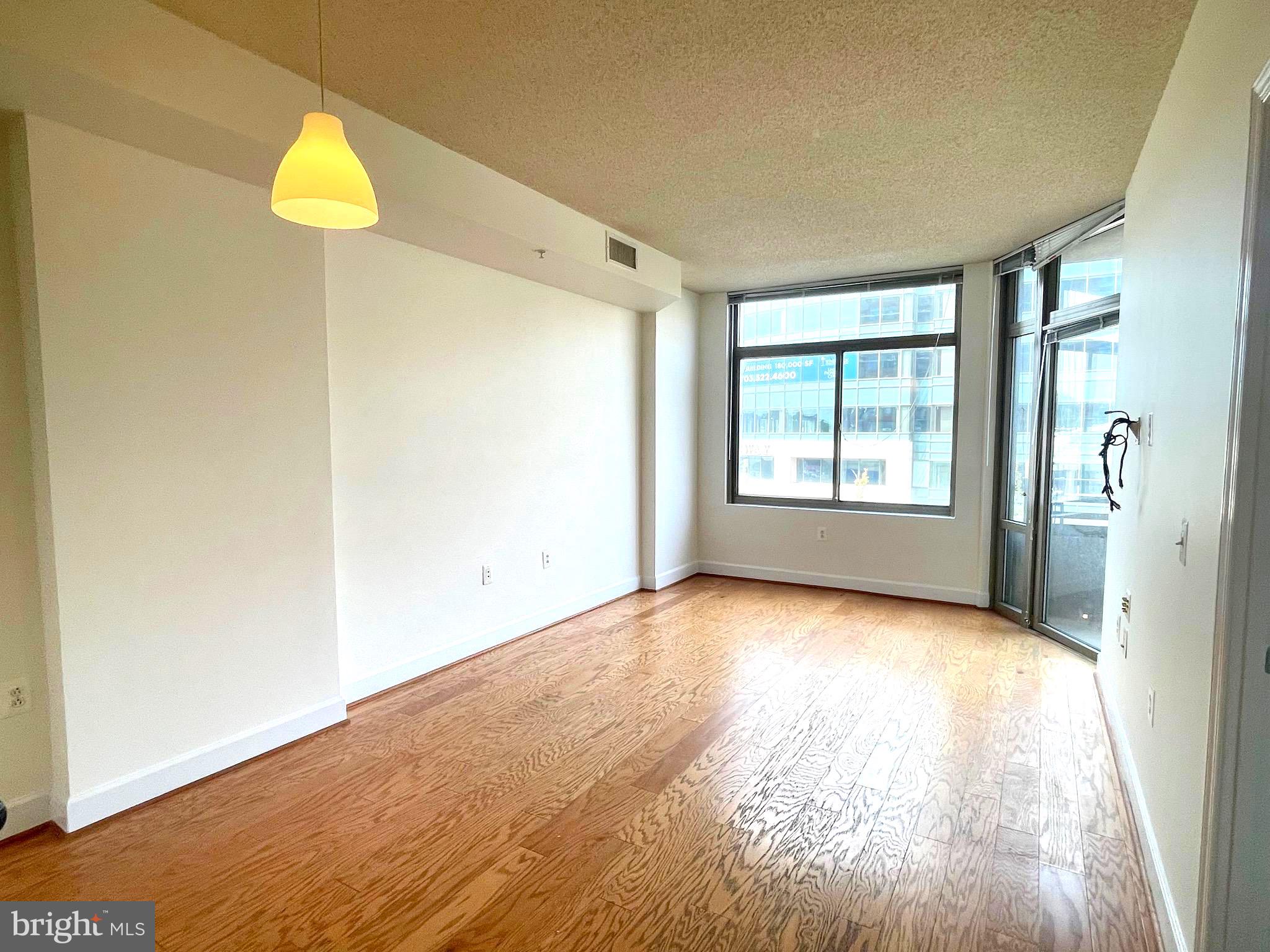 ECLIPSE ON CENTER PARK - Residential Lease