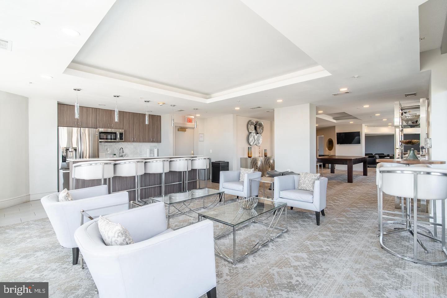 ECLIPSE ON CENTER PARK - Residential Lease