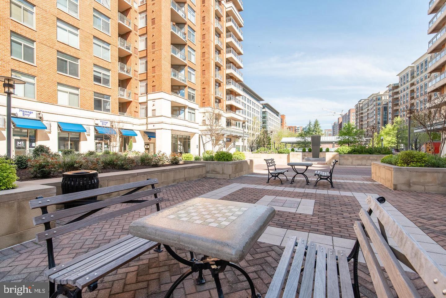 ECLIPSE ON CENTER PARK - Residential Lease