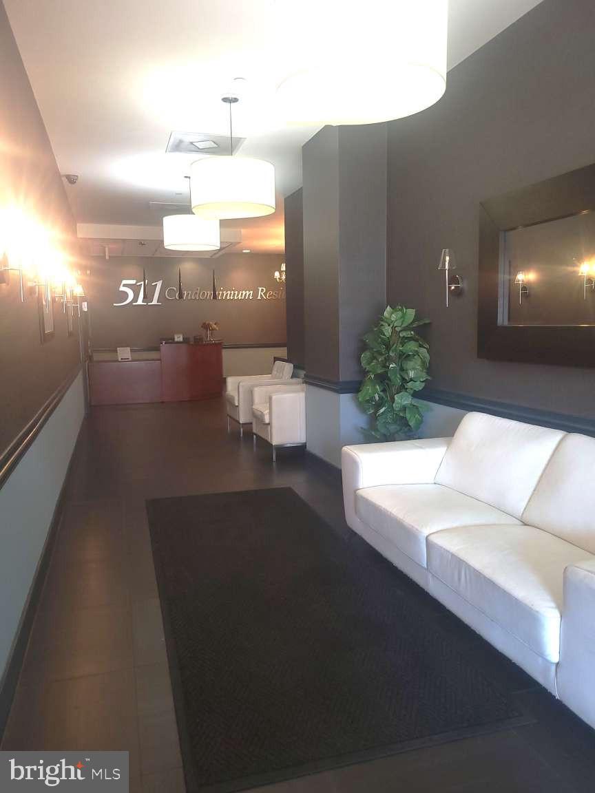 CENTER CITY - Residential