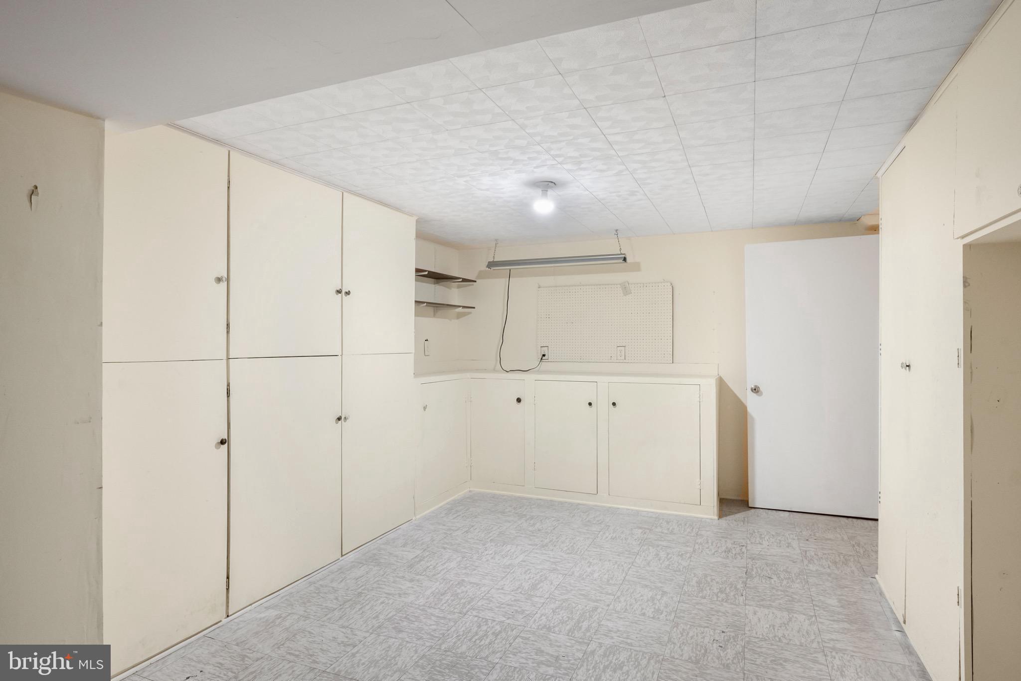 ORANGE HUNT ESTATES WEST - Residential Lease